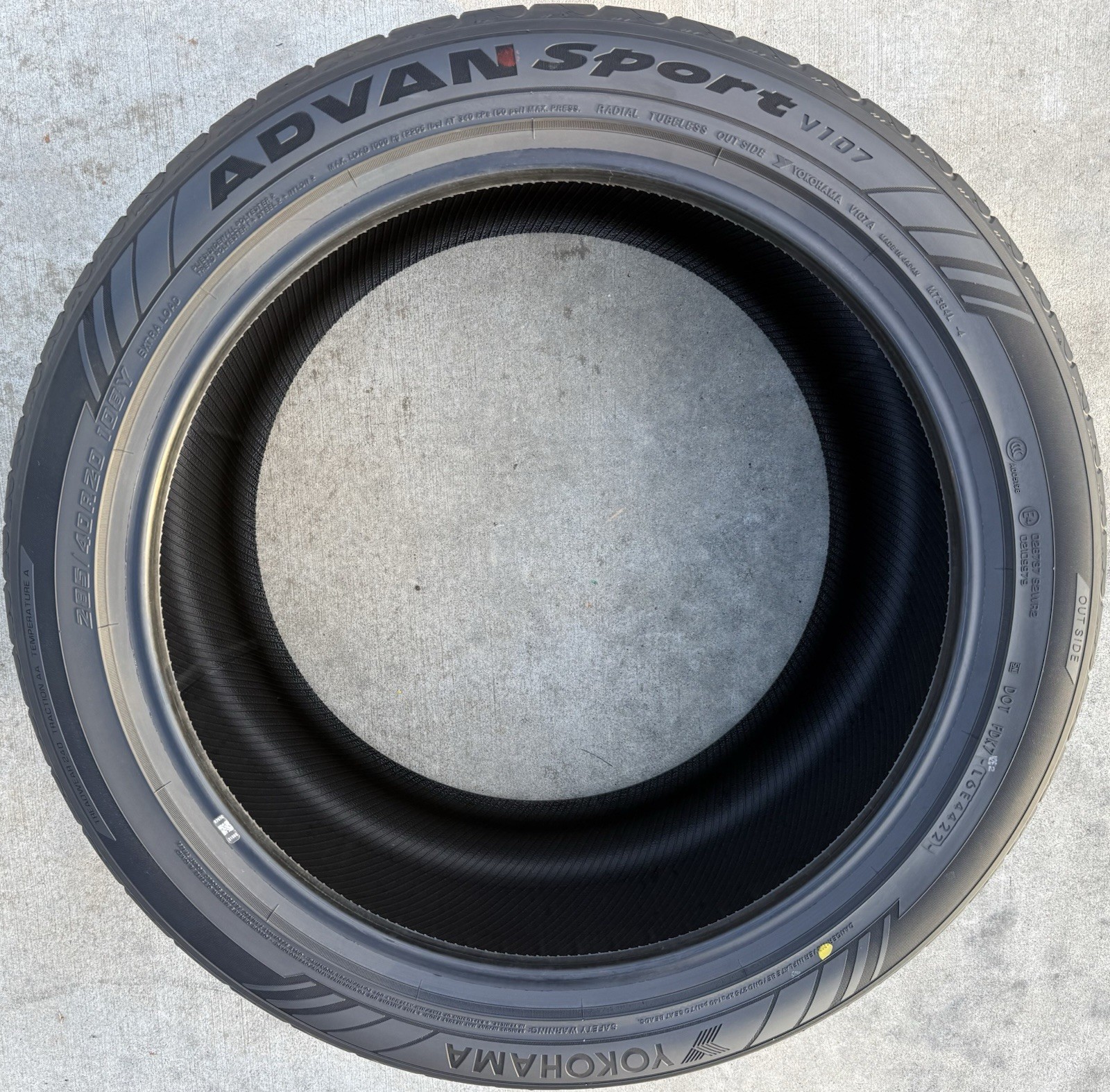 Set of TWO BRAND NEW 285/40R20 108Y Yokohama ADVAN Sport V107 Tires 2854020