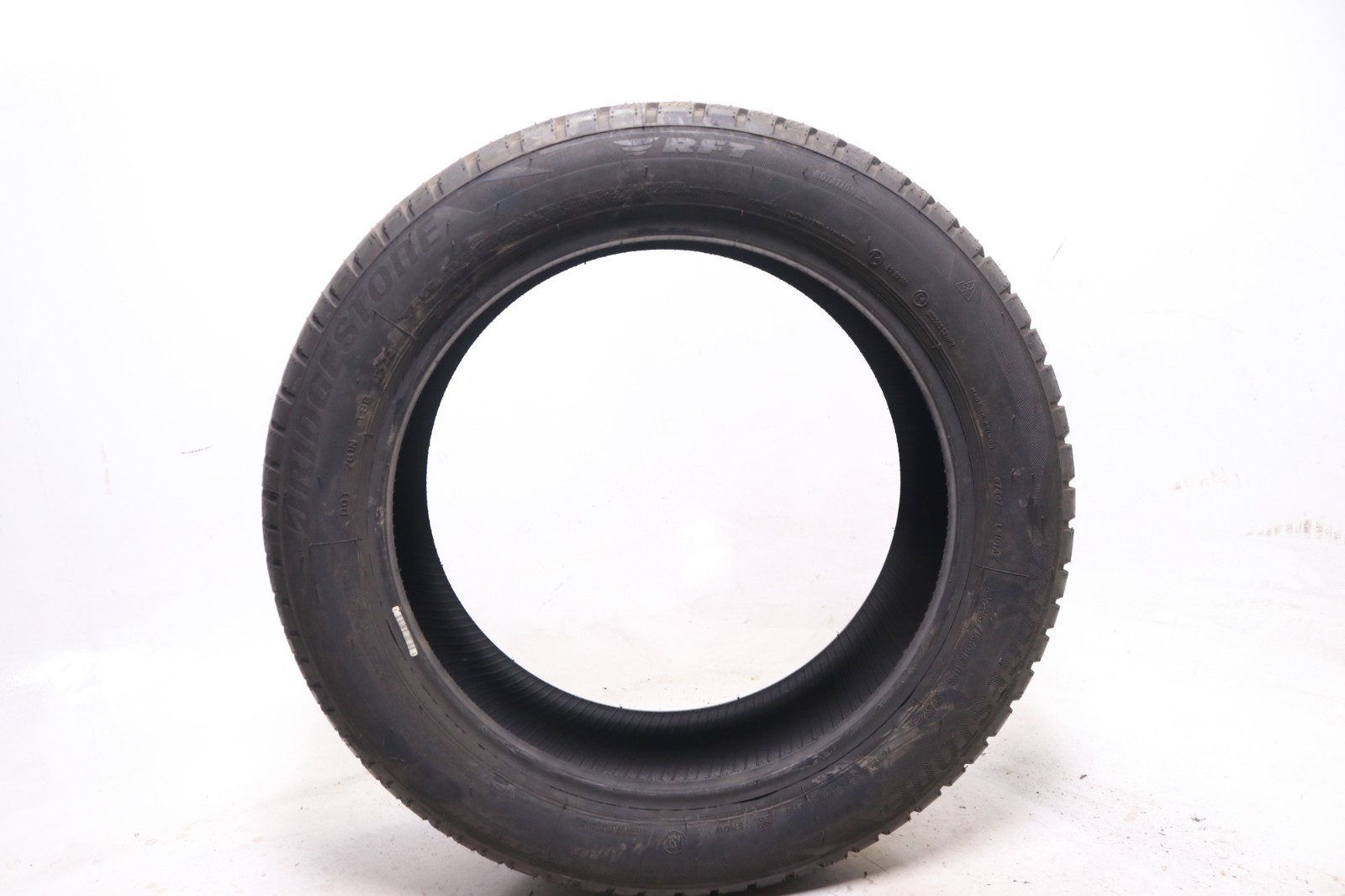 Set of 4 New 225/50R18 Bridgestone Blizzak LM001 RFT Run Flat – 95H – 8.5/32