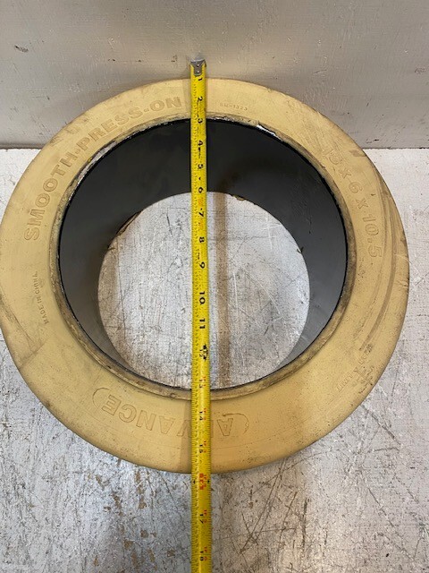 Advance Smooth Press-On 16x6x10.5 Tan Tire SM-1323 JF034031