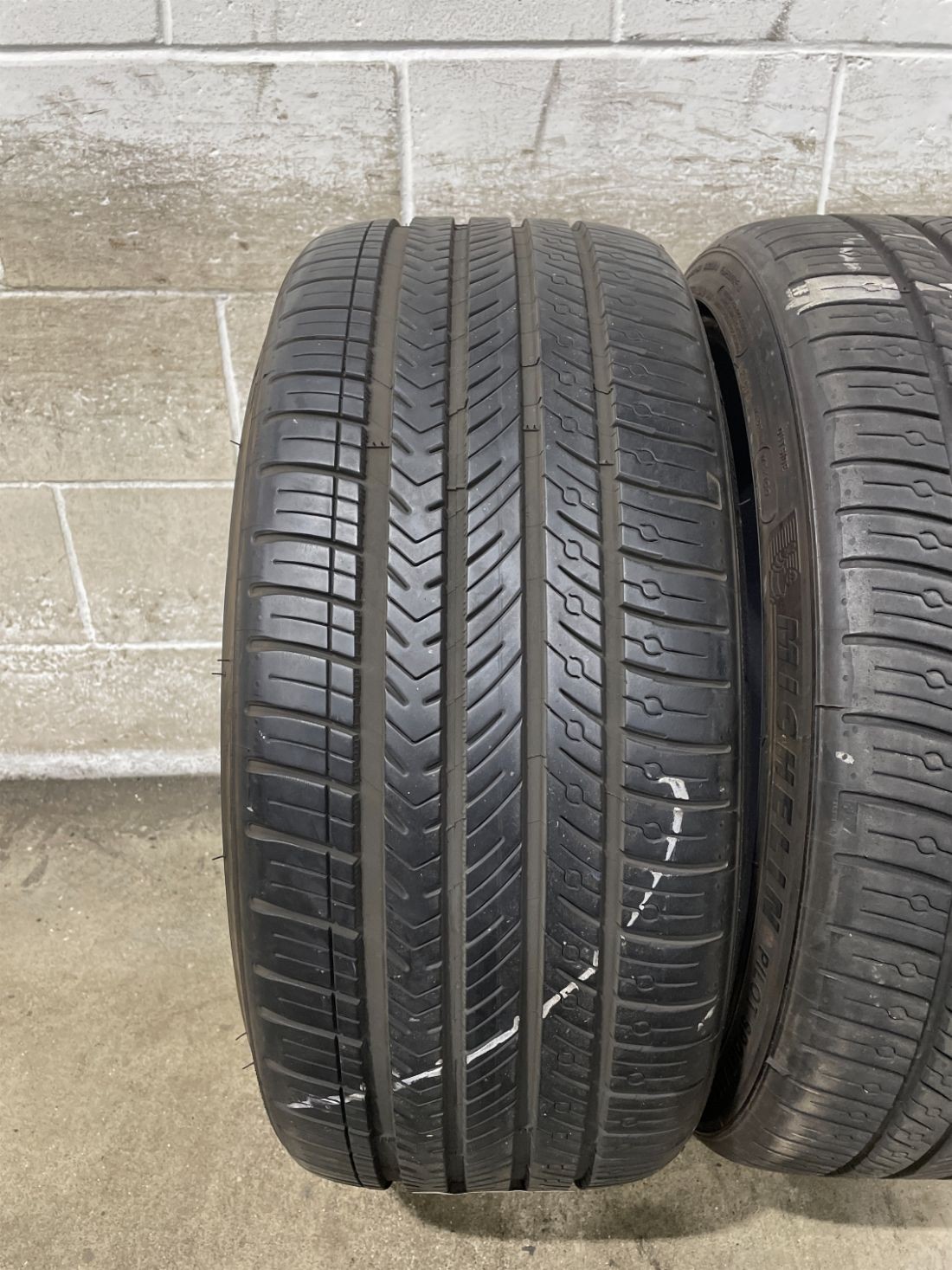 2x P255/35R21 Michelin Pilot Sport A/S 4 TO 8/32 98 W Used Tires 2553521