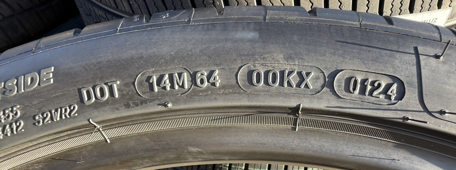 Set of TWO BRAND NEW 245/35ZR21 96Y Michelin Pilot Sport 4S Tires 2453521