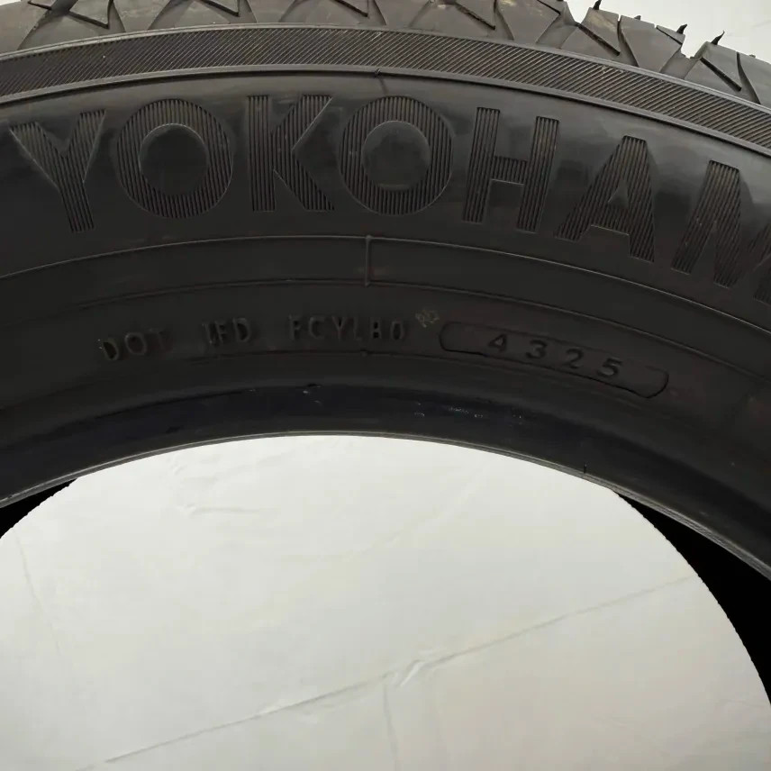 Used 225/60R17 Yokohama Avid Ascend GT 99V 11/32 (DOT 25)