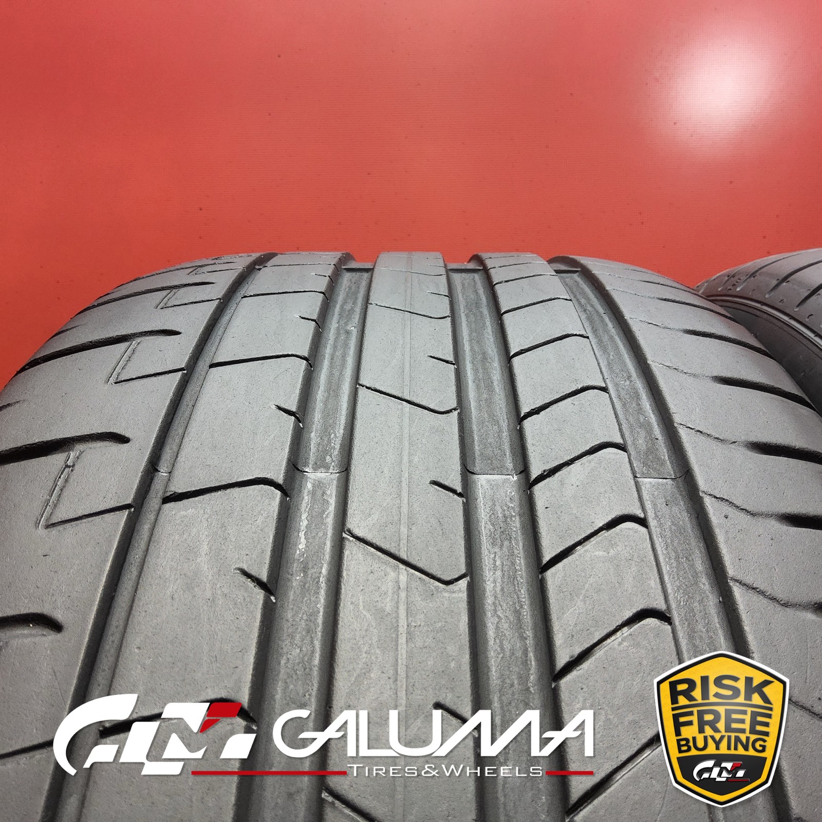 Set of 2 Tires Pirelli P-Zero (PZ4) ★ XL 255/40R21 255/40/21 2554021 102Y #95422