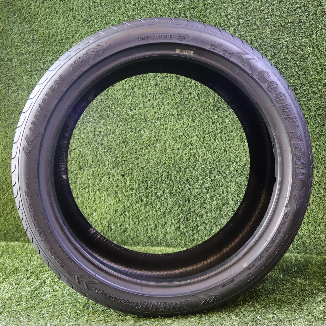 1 255 40 20 Goodyear Eagle Exhilarate with 90% Tread 10/32 101Y #28034
