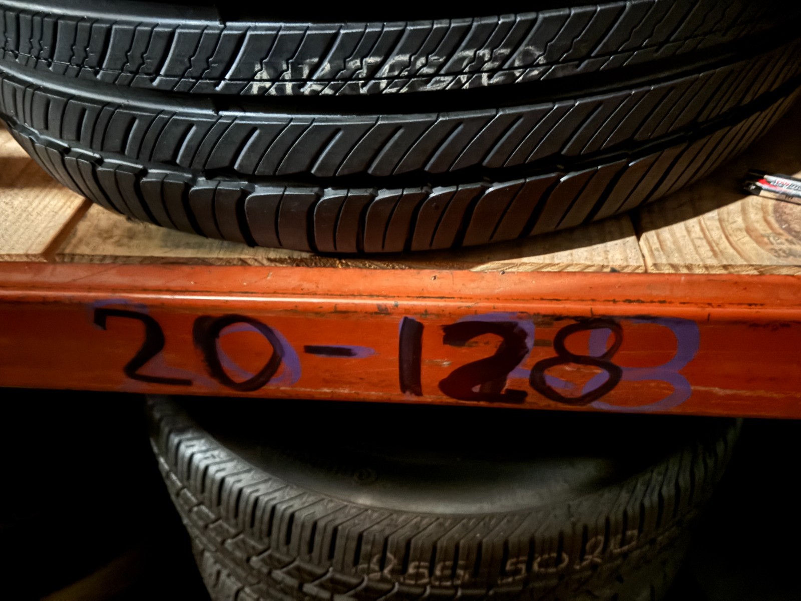 NO SHIPPING ONLY LOCAL PICK Set 4 Tires 255 45 20 Continental CrossContact Vol