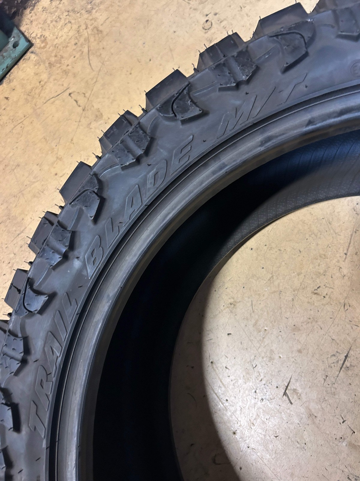 ATTURO TRAIL BLADE M/T BSW LT 33 12.50 22 109Q 10PLY MUD TIRE TBMTI0045397