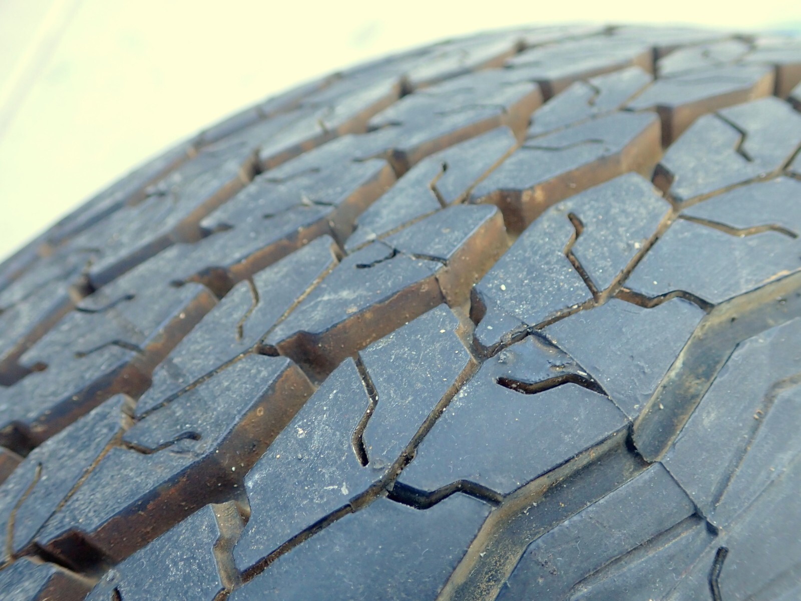 GM 15×8 Rally Wheel Firestone GR70-15 Steel Radial 500 Tire 70s Corvette OEM