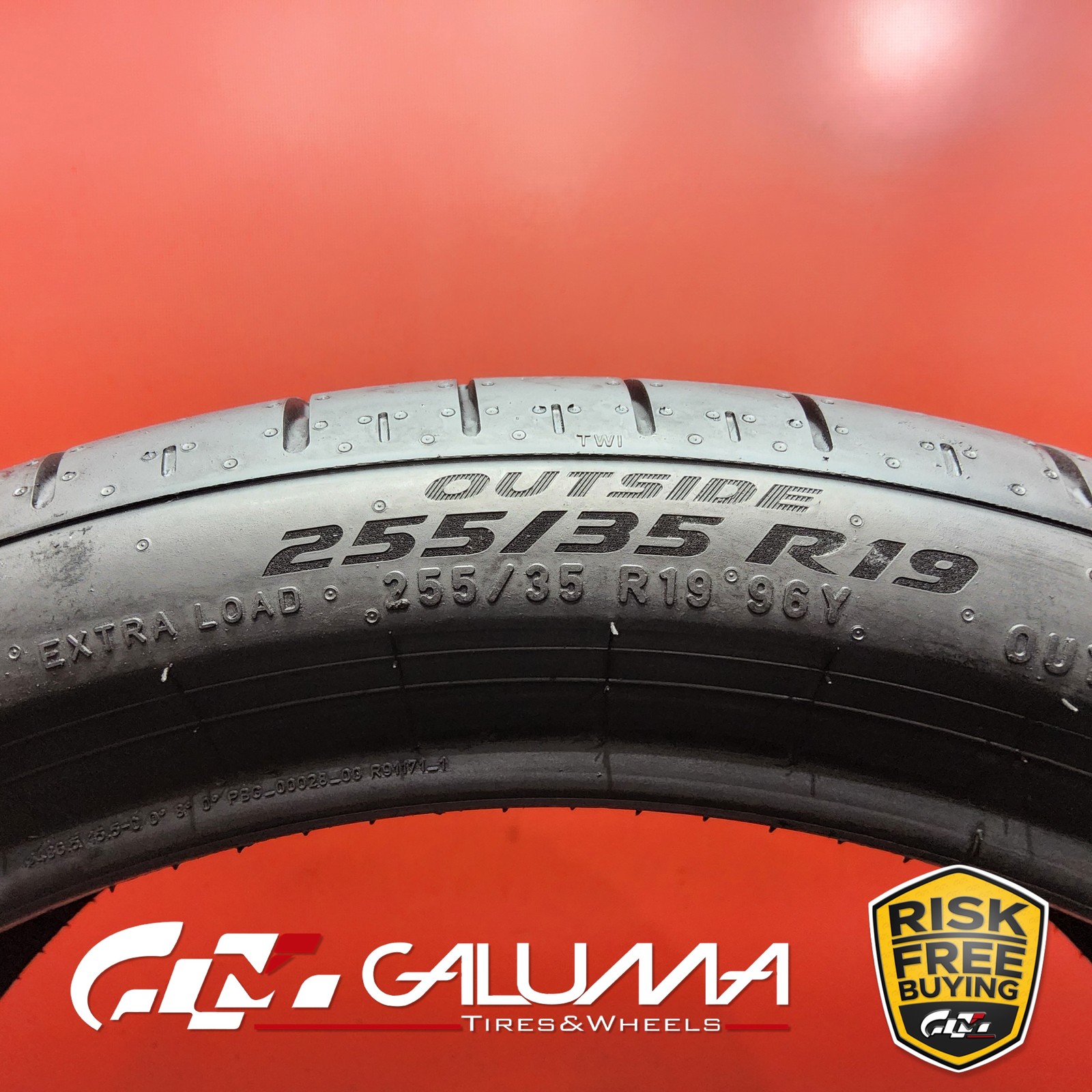 1 Tire Pirelli P-Zero (PZ5) I★ XL 255/35R19 255/35/19 2553519 96Y #95102