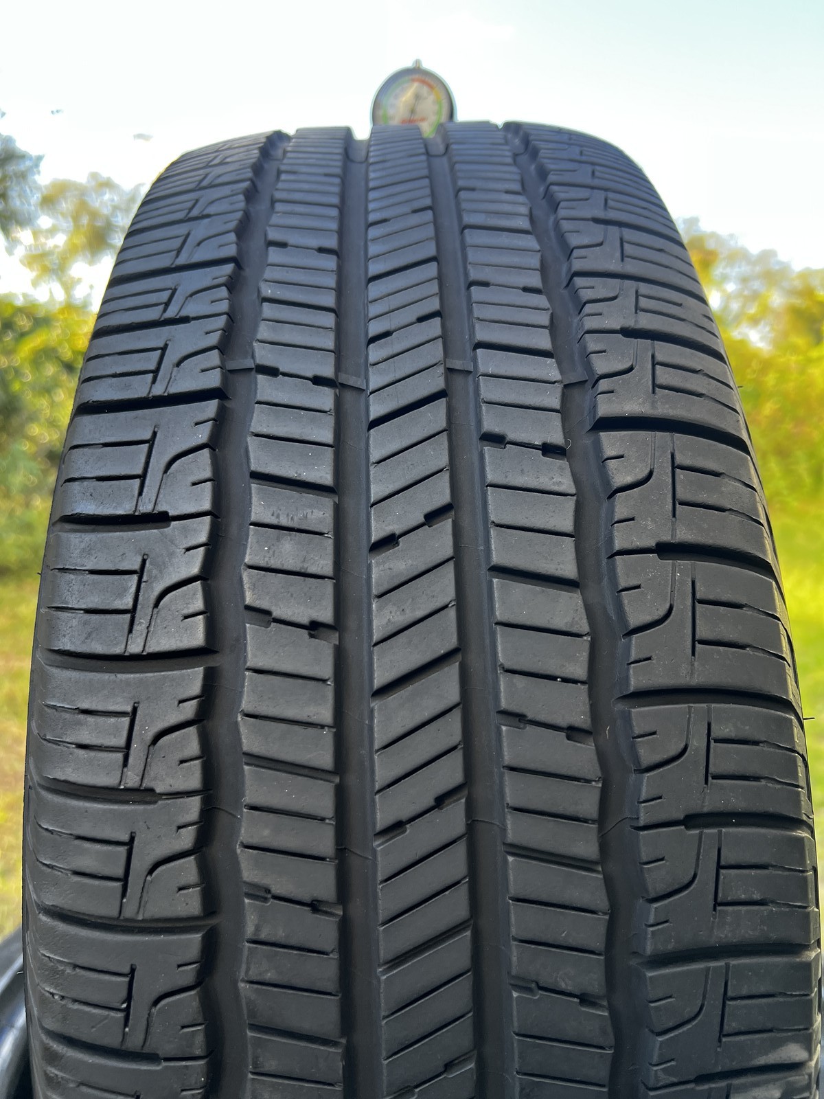 1 Tire Goodyear Reliant All-season 235/55R19 101V DOT.2724 7.75/32 NO Patch