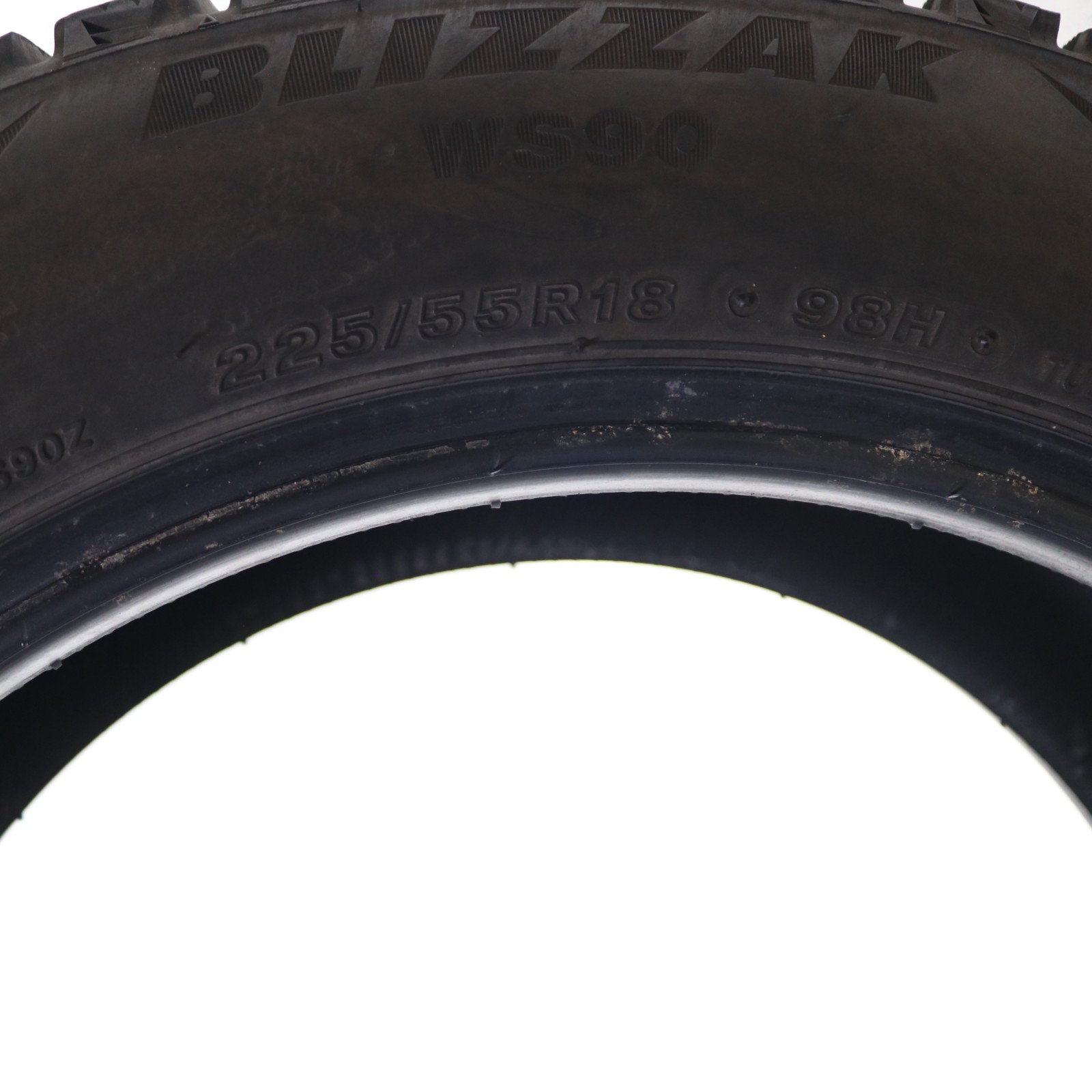Set of 2 Used 225/55R18 Bridgestone Blizzak WS90 Studless – 98H – 6.5-7/32