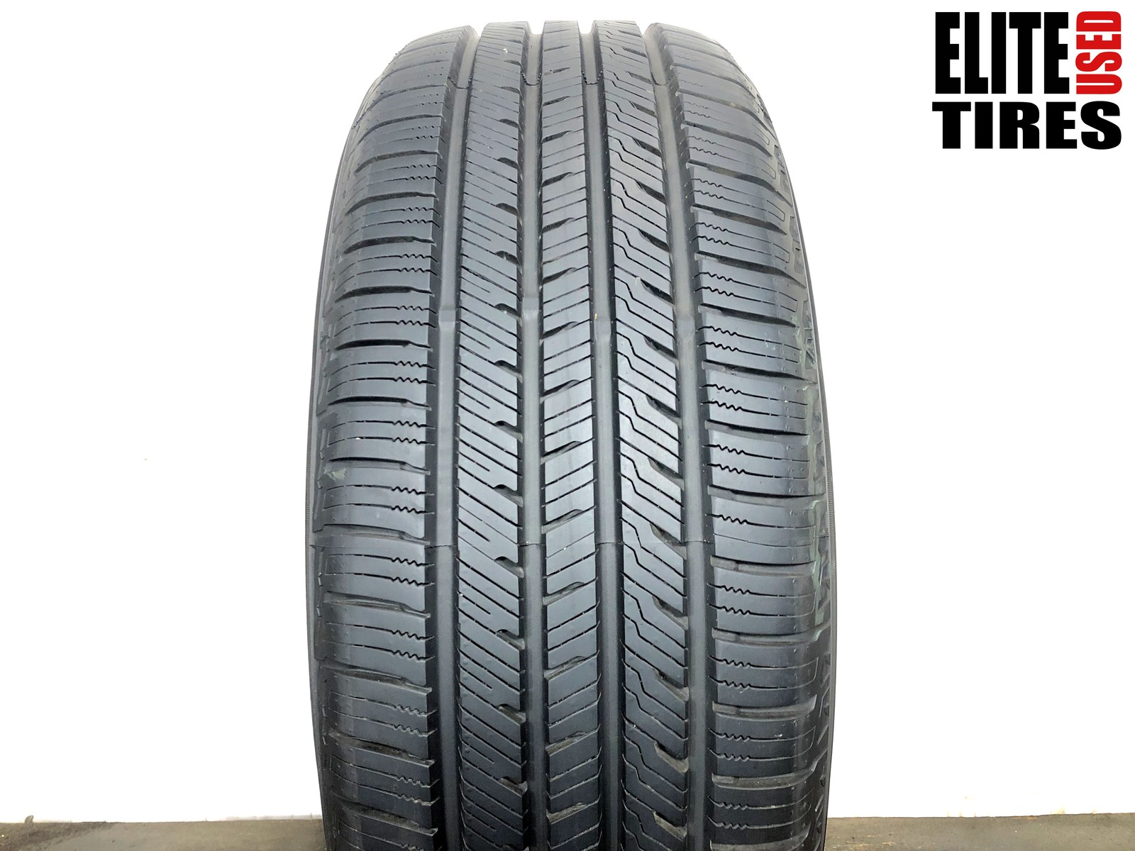 [1] Yokohama YK-CTX P235/55R19 235 55 19 Tire 10.5/32