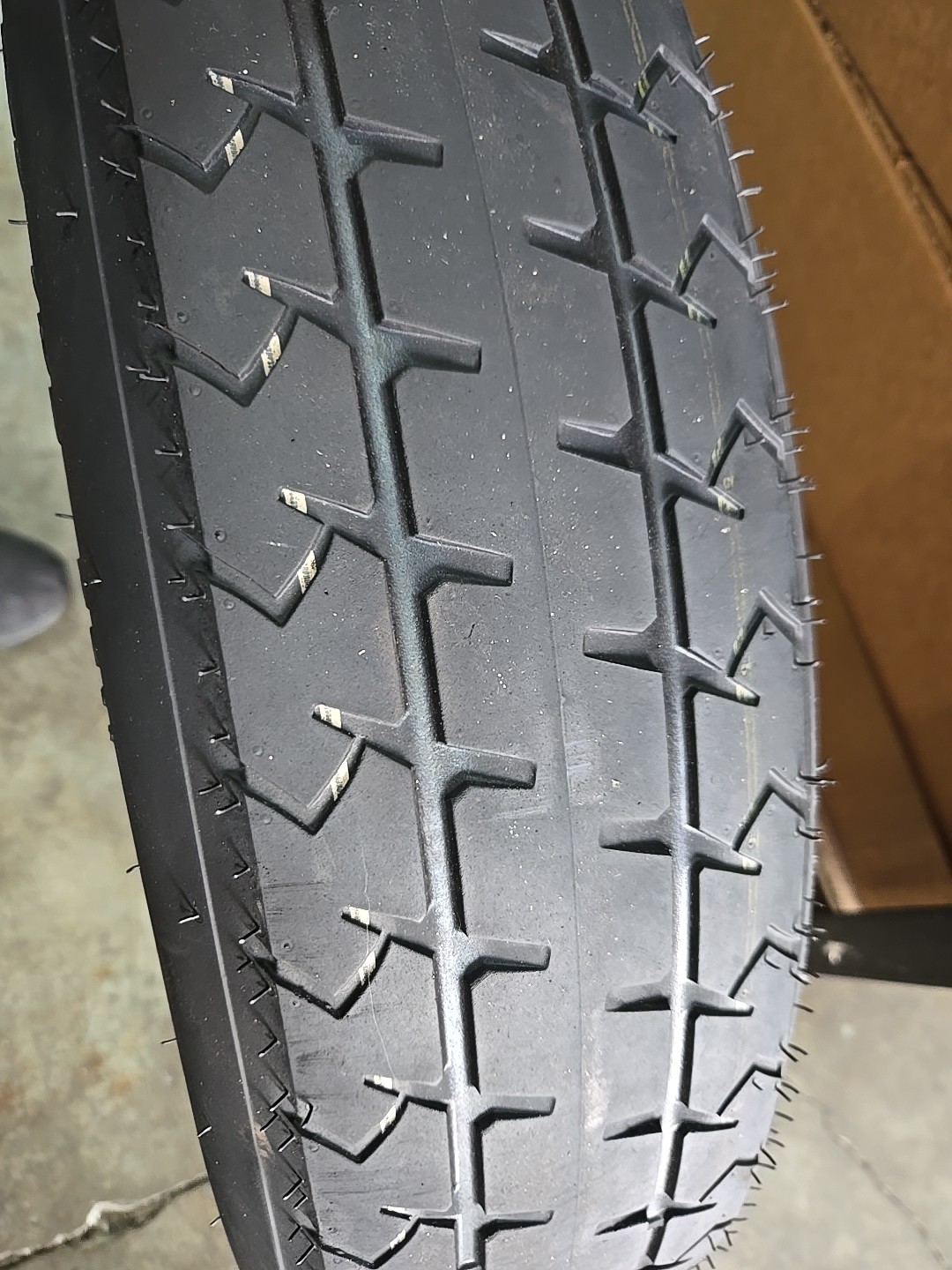 T165/90d19 TEMPORARY SPARE TIRE ( TIRE ONLY )