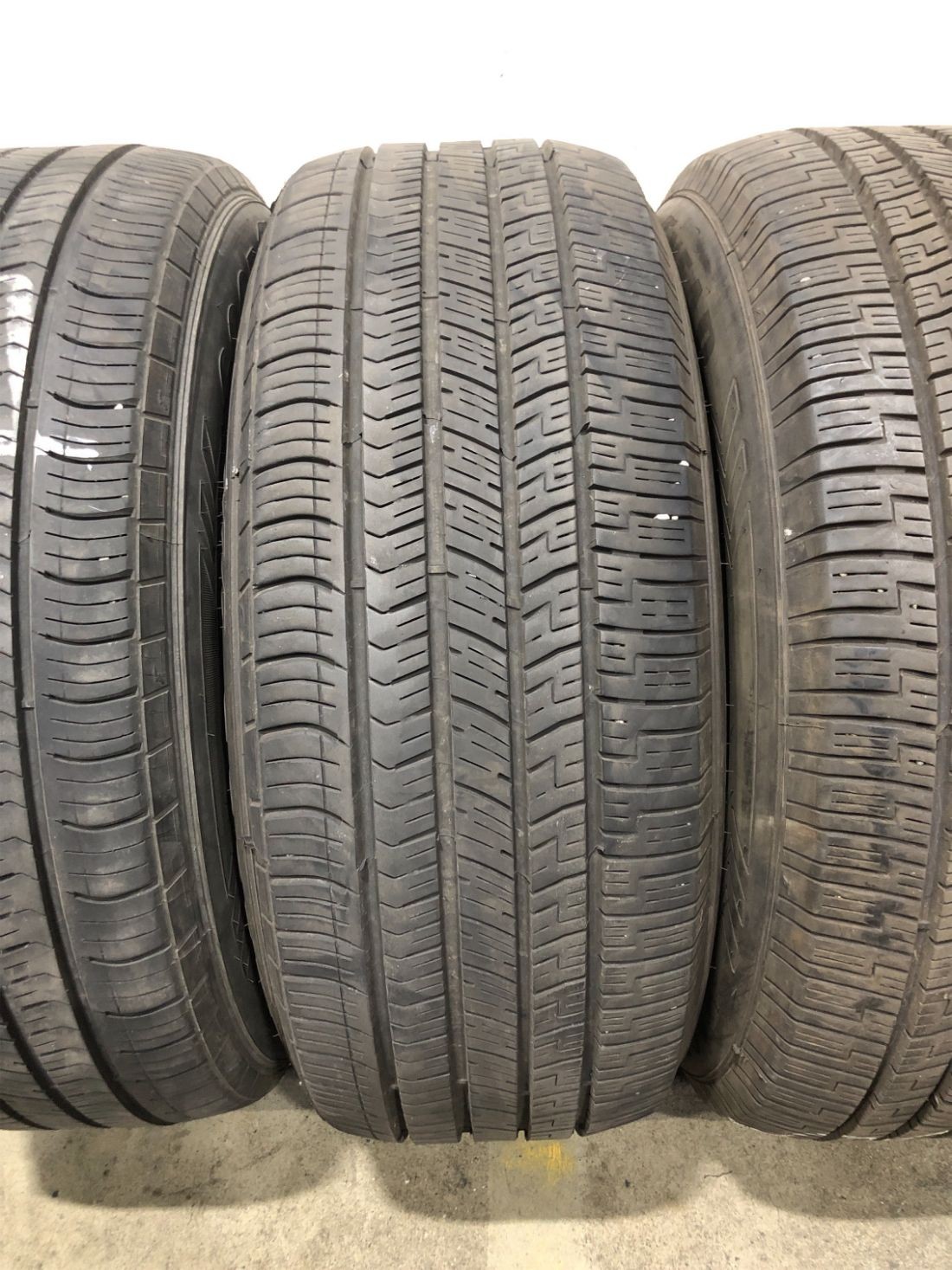 4x P255/60R18 Goodyear Eagle Enforcer 9/32 108 V Used Tires 2556018