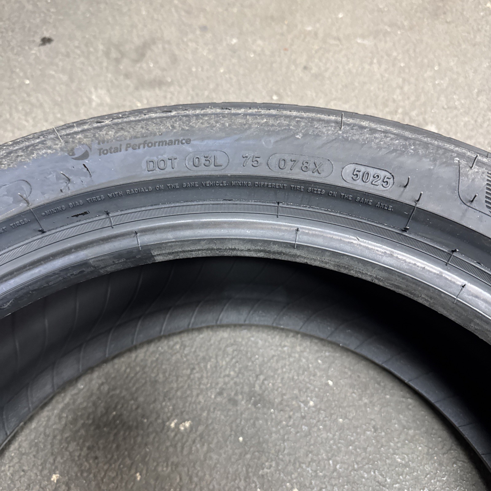 1 NEW MICHELIN Pilot Sport A/S 4 205/50R17XL 93Y