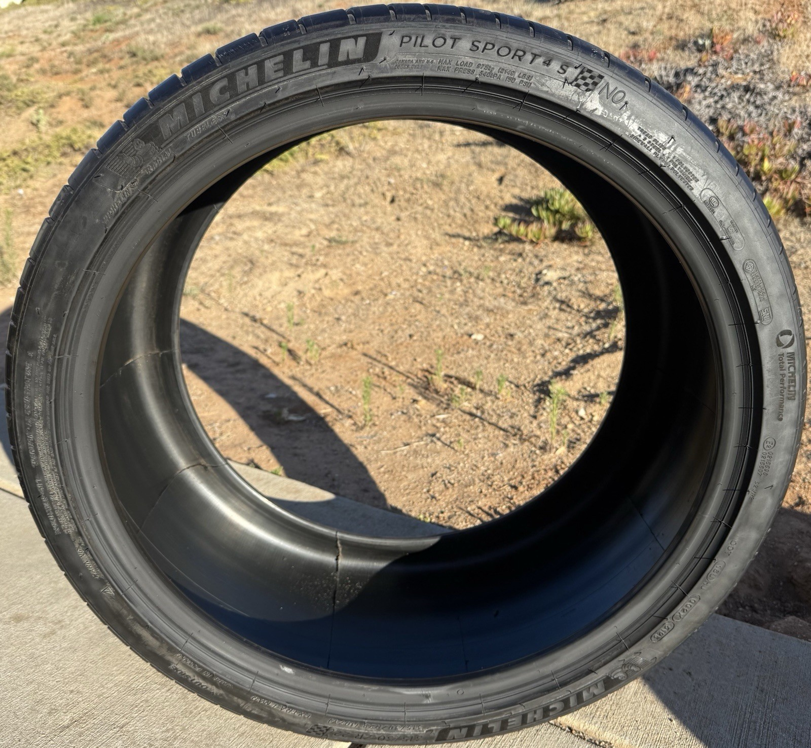 Set of TWO BRAND NEW 315/30ZR22 (107Y) Michelin Pilot Sport 4S Tires 3153022
