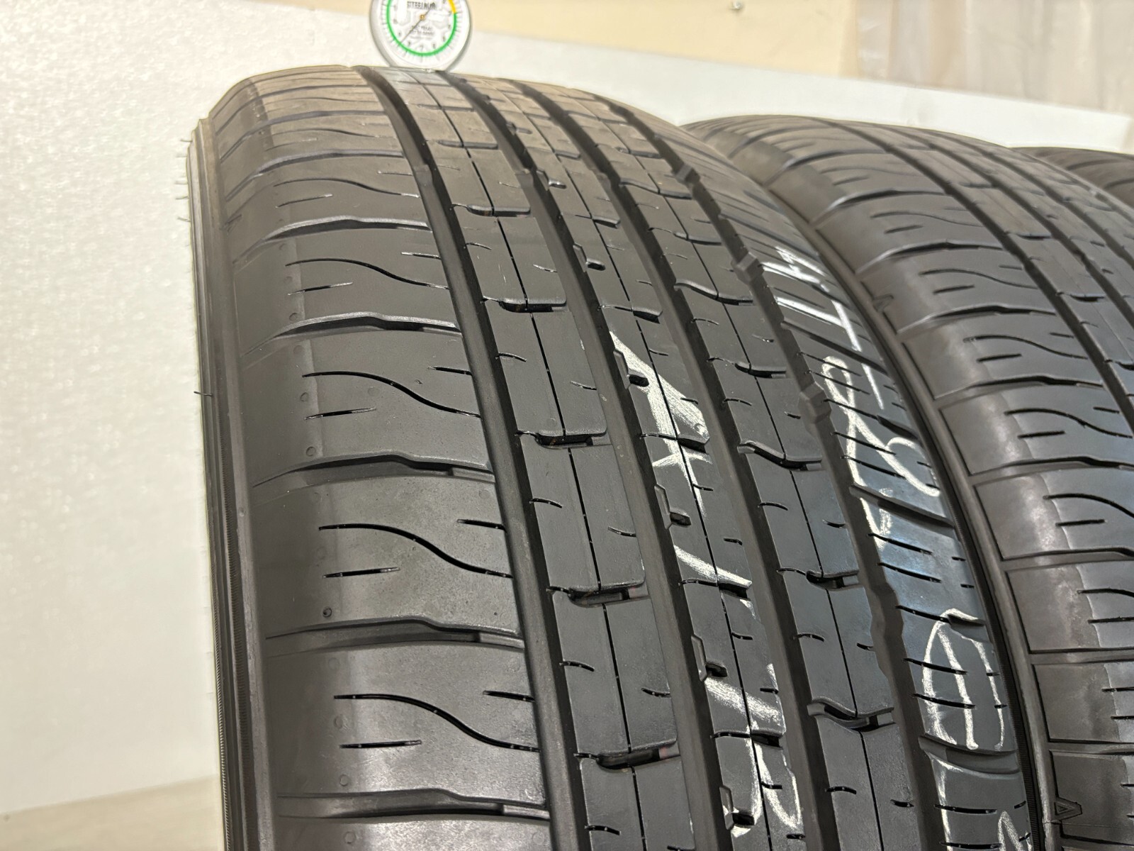 NO SHIPPING ONLY LOCAL PICK UP Set 4 Tires 265 50 22 Dunlop Grandtrek PT5A