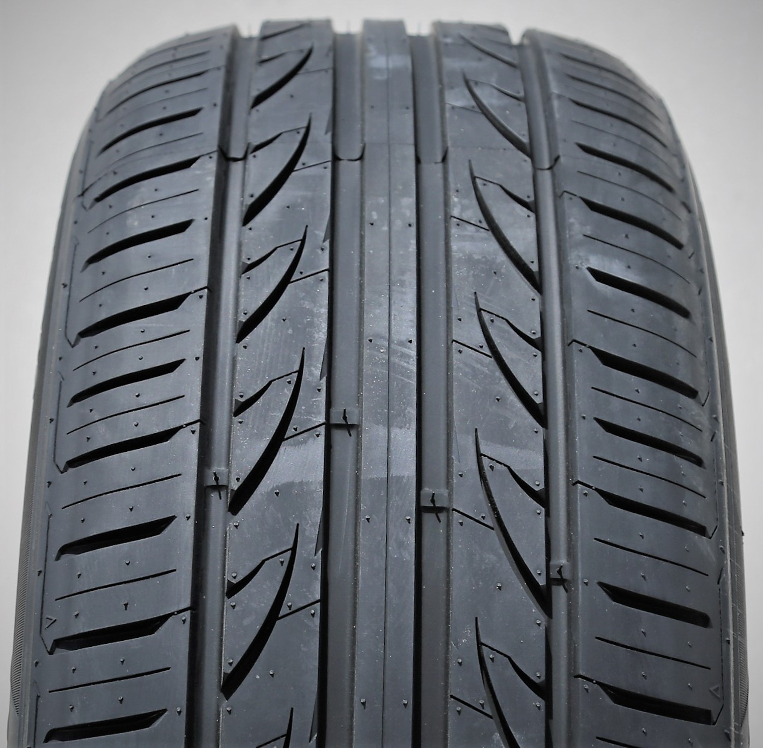 2 Tires Landgolden LG27 215/45ZR18 215/45R18 89W A/S High Performance