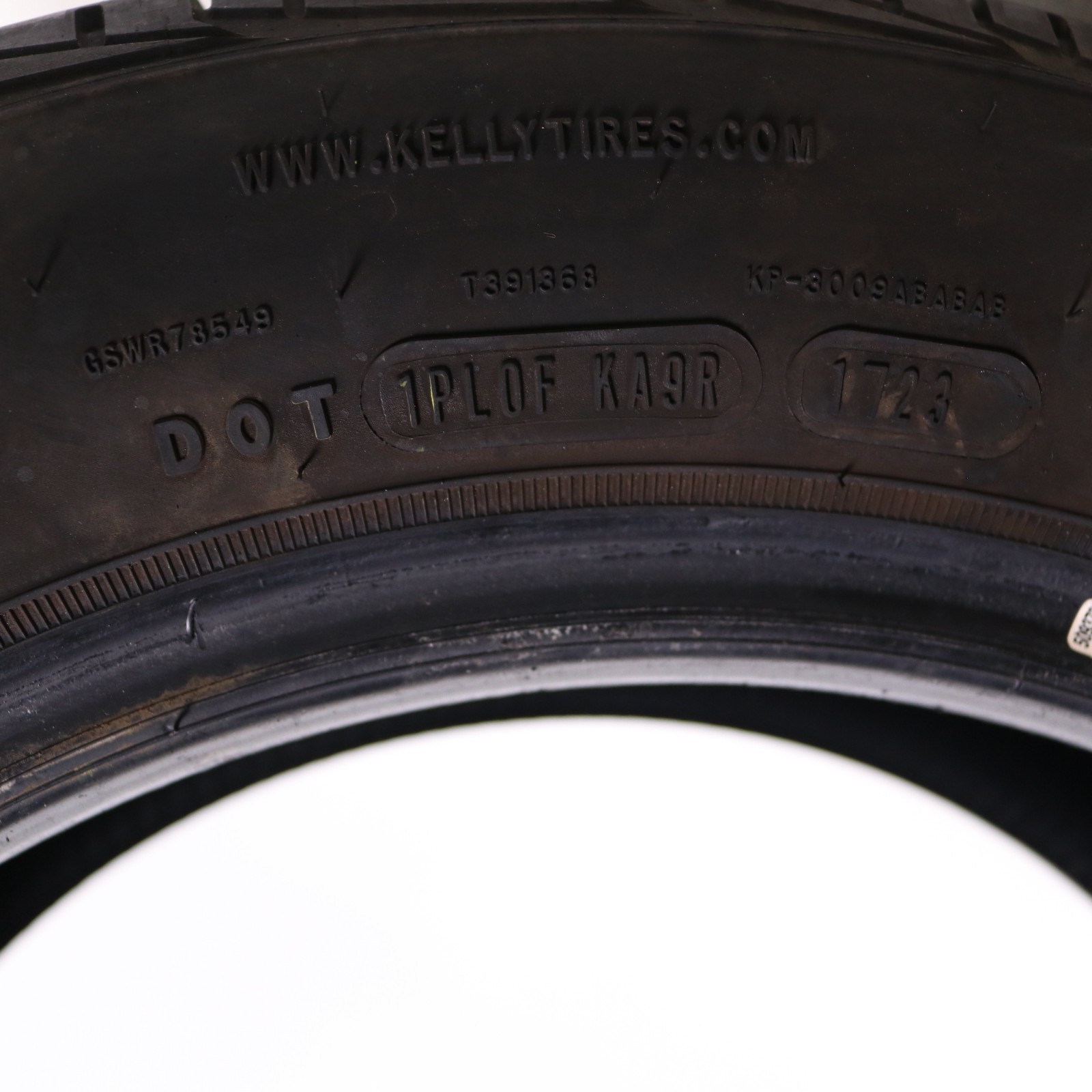 Used 205/55R16 Kelly Edge Touring A/S – 91V – 8.5/32 No Repairs