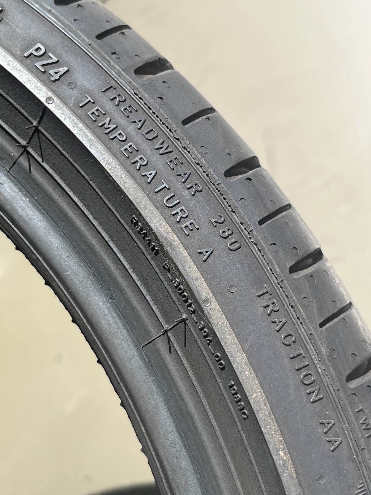 1 Pirelli P Zero PZ4 Run Flat ★ BMW 205/40R18 86W DOT.0124 5.75/32 NO Patch