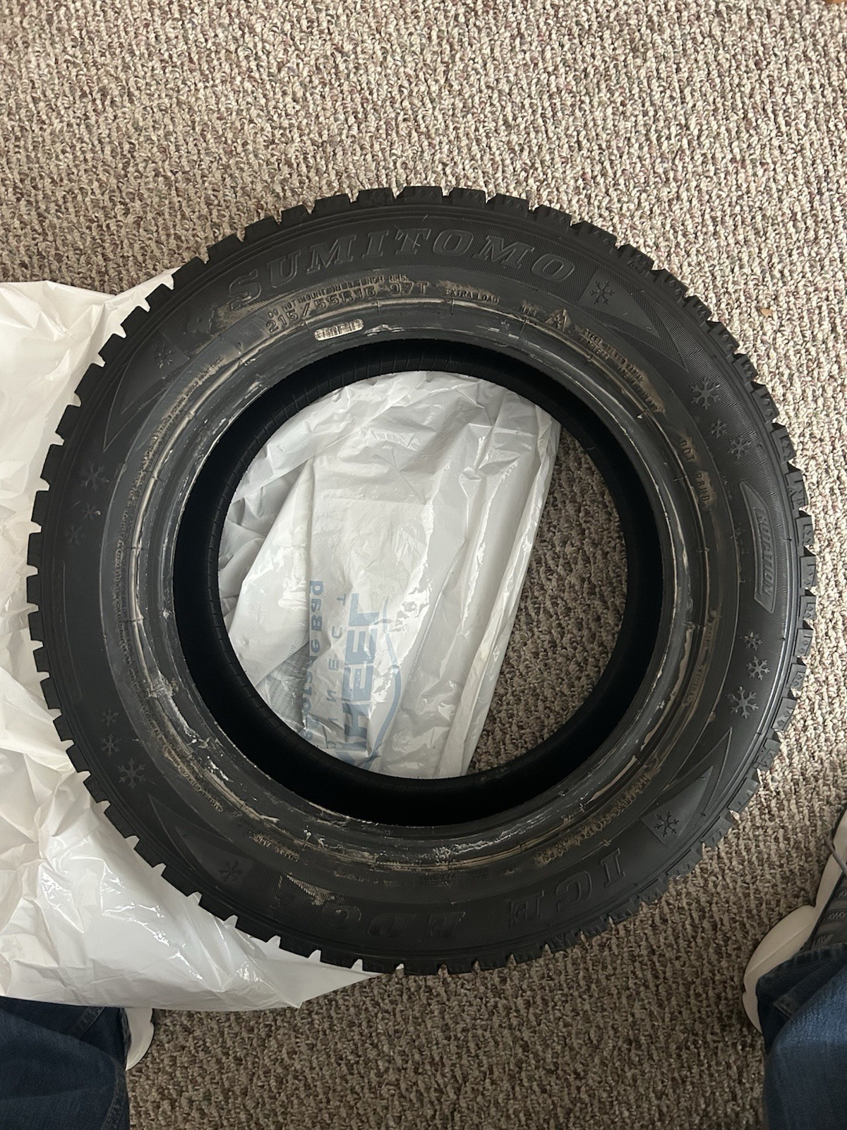 Set Of 4 Sumitomo Ice Edge Tires 215/55R16 97T *Local Pick Up Only*