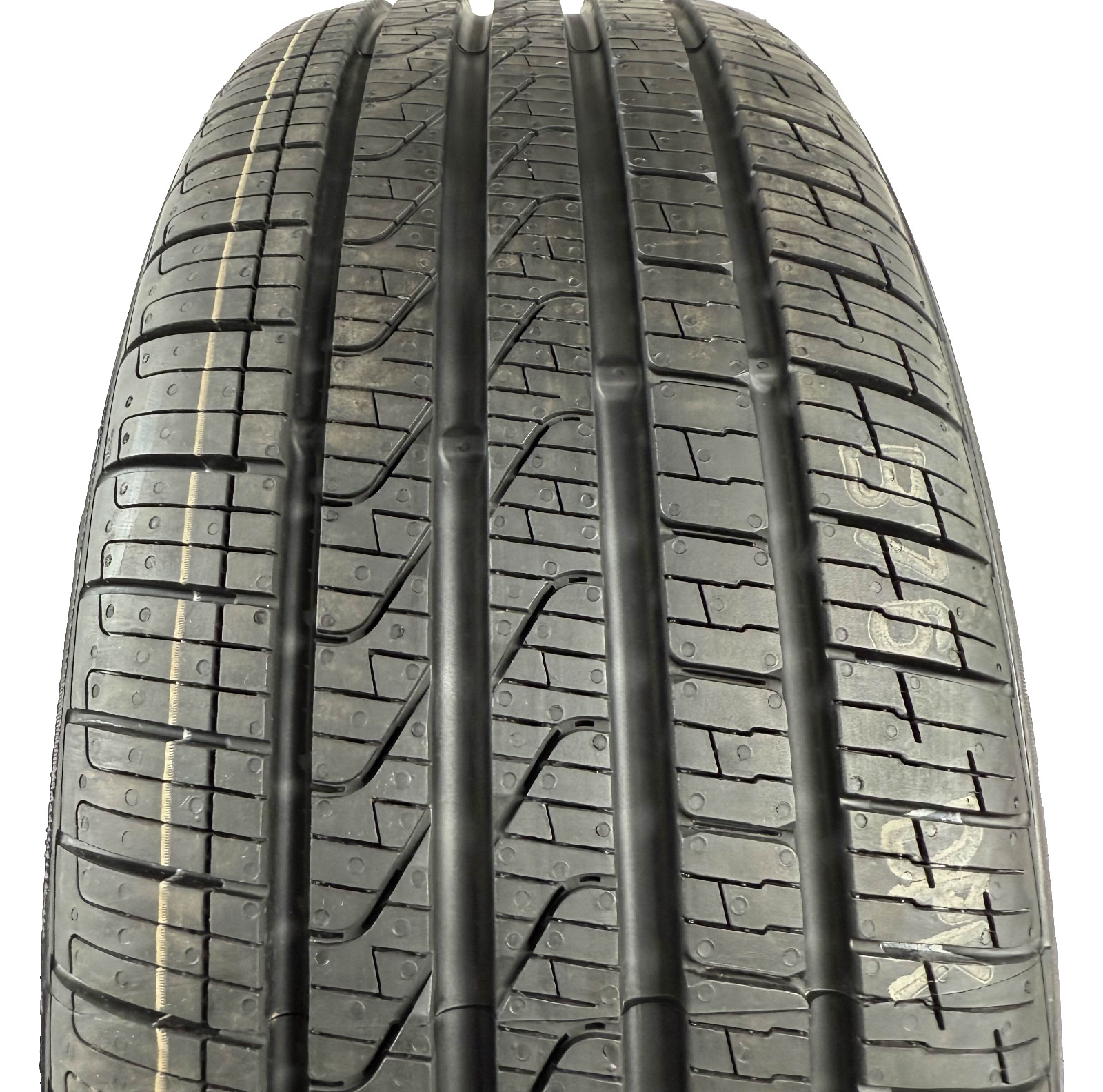 New 225/50R18 Pirelli Cinturato P7 95V 10/32