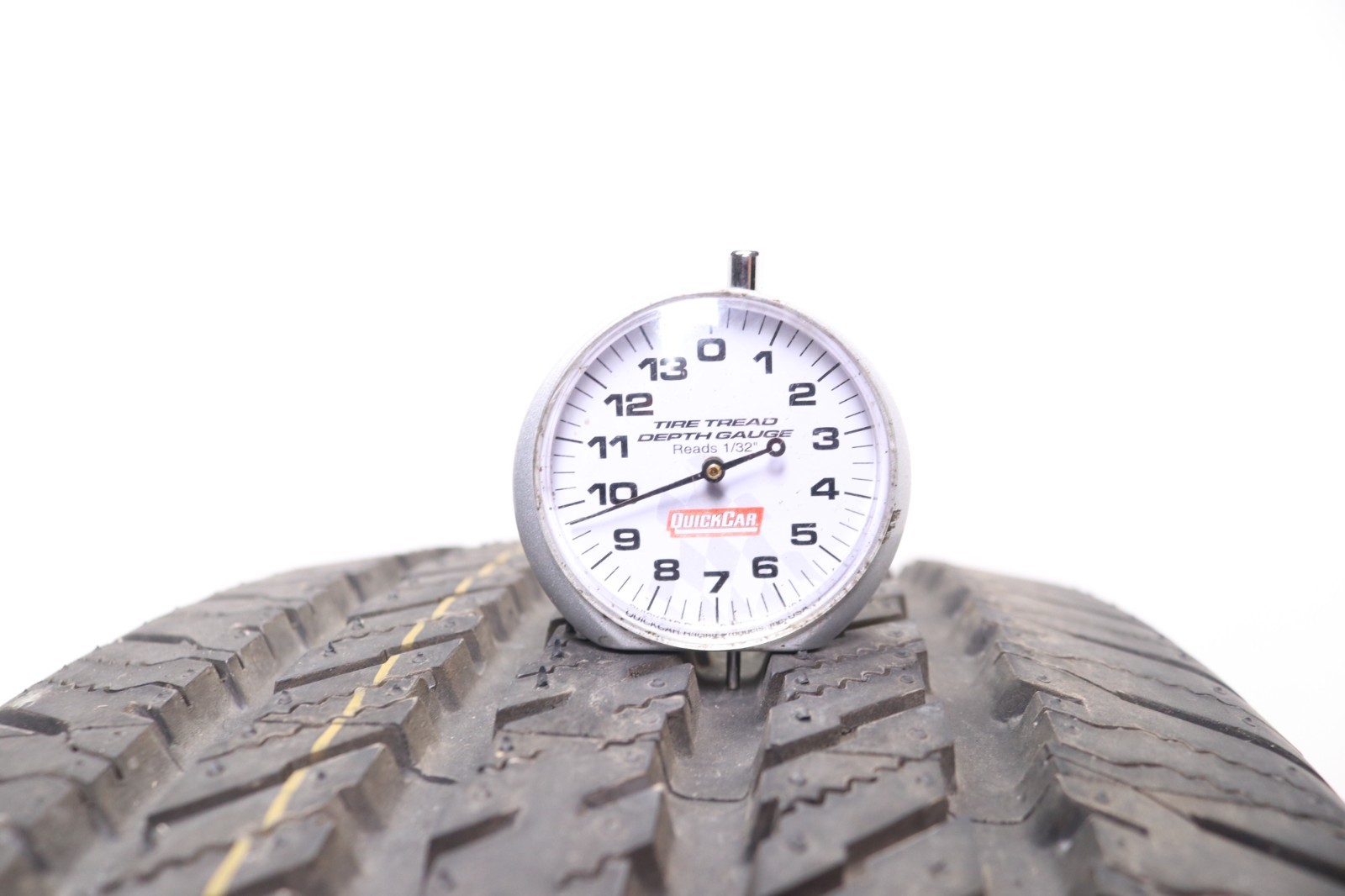 Set of 2 Take off 255/70R16 Hankook DynaPro HT – 111T – 9.5/32 No Repairs