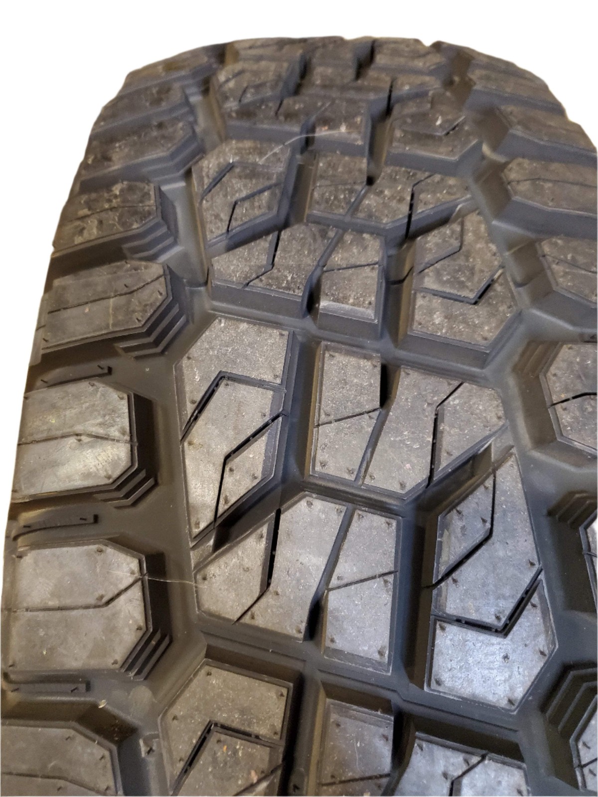 DELINTE DX-20 BANDIT X/T BSW LT 285 75 17 121/118Q RUGGED TIRE 834003