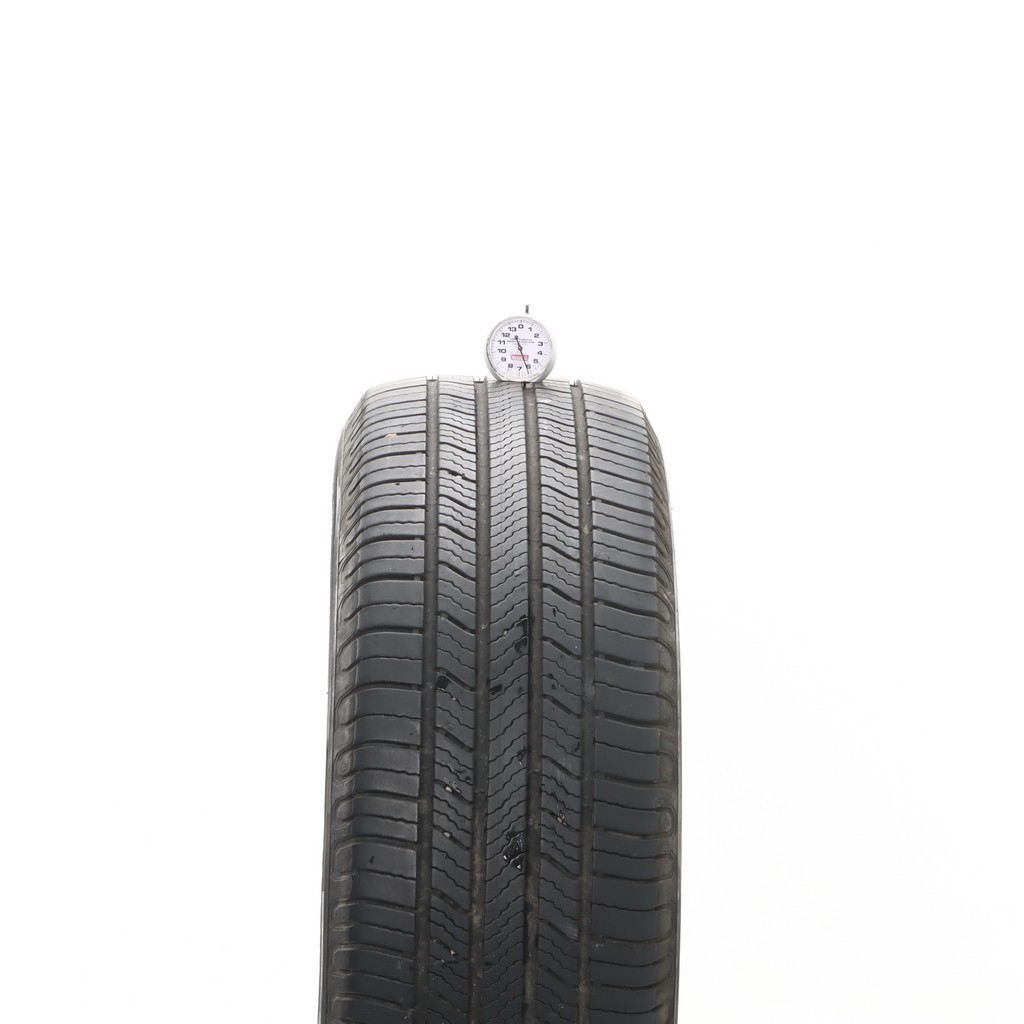 Set of (4) Used 235/65R17 Michelin Defender 2 104H – 6-7.5/32