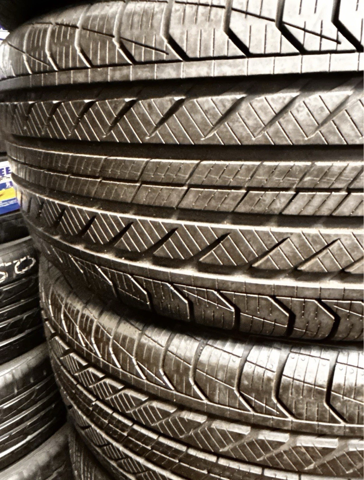 SET OF 4 LIKE NEW USED 225/60R17 CONTINENTAL PROCONTACT GX 98T
