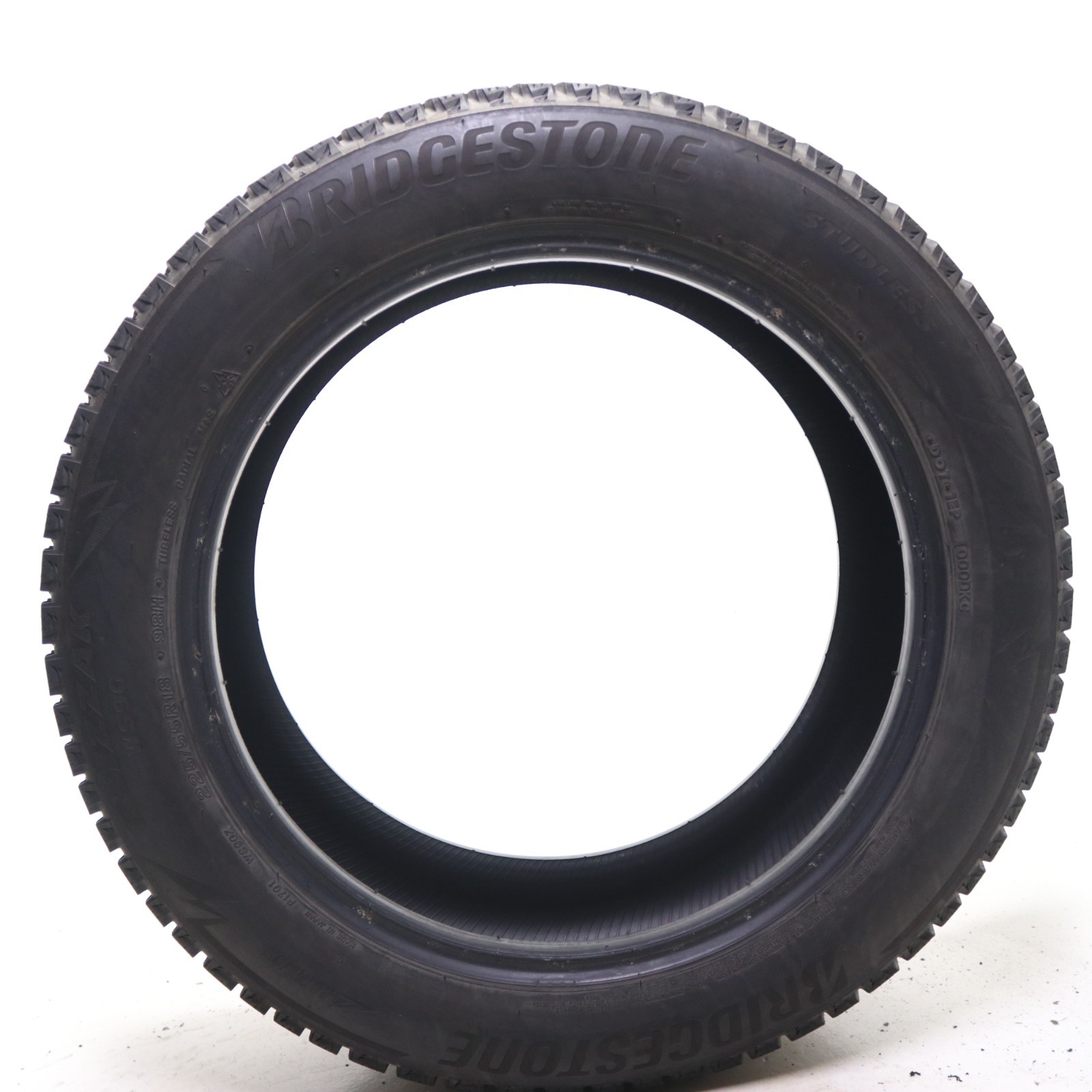 Set of 2 Used 225/55R18 Bridgestone Blizzak WS90 Studless – 98H – 6.5-7/32