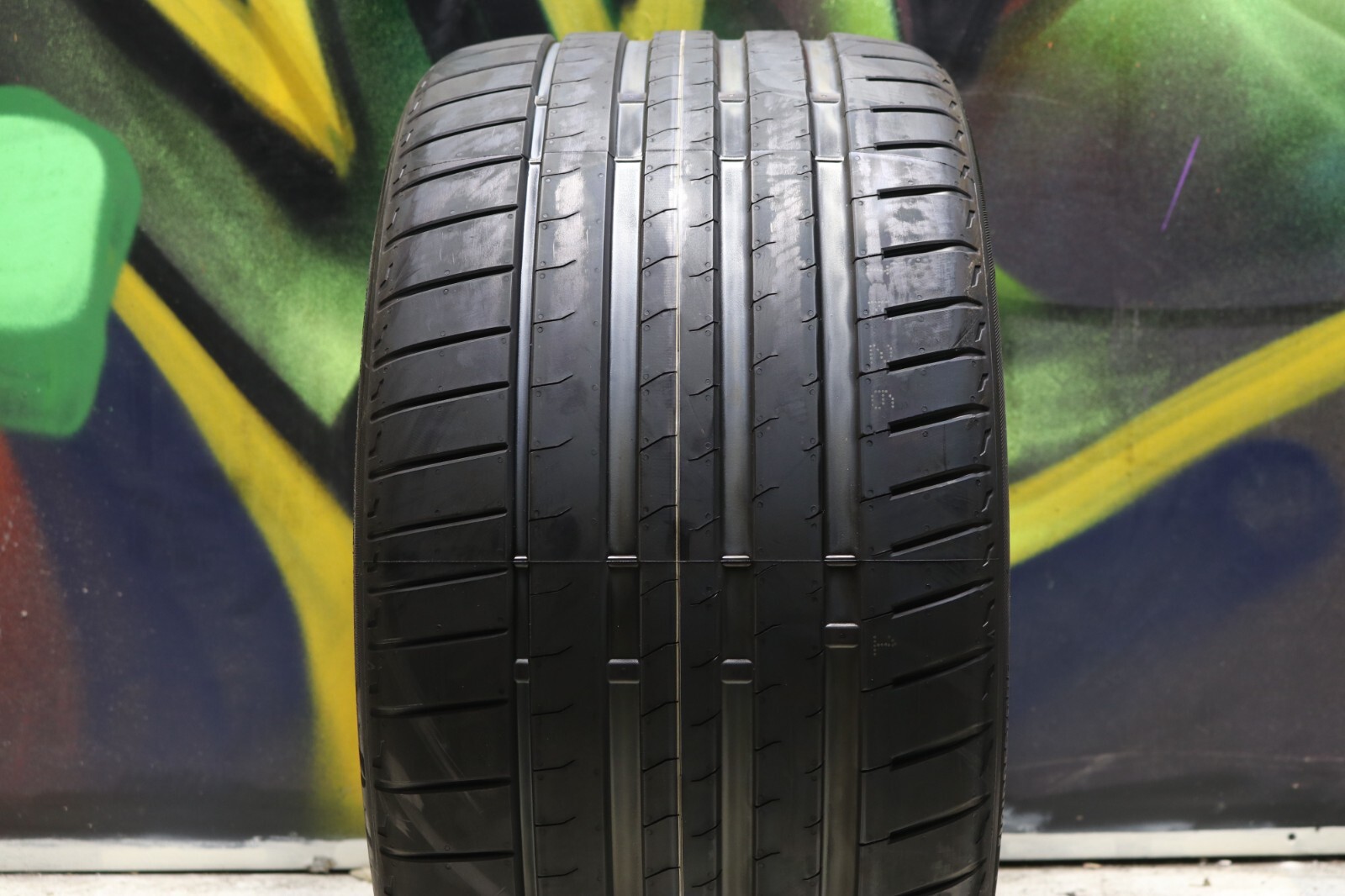 Set of 2 New 305/30ZR19 Bridgestone Potenza Sport – 102Y – 7.5/32