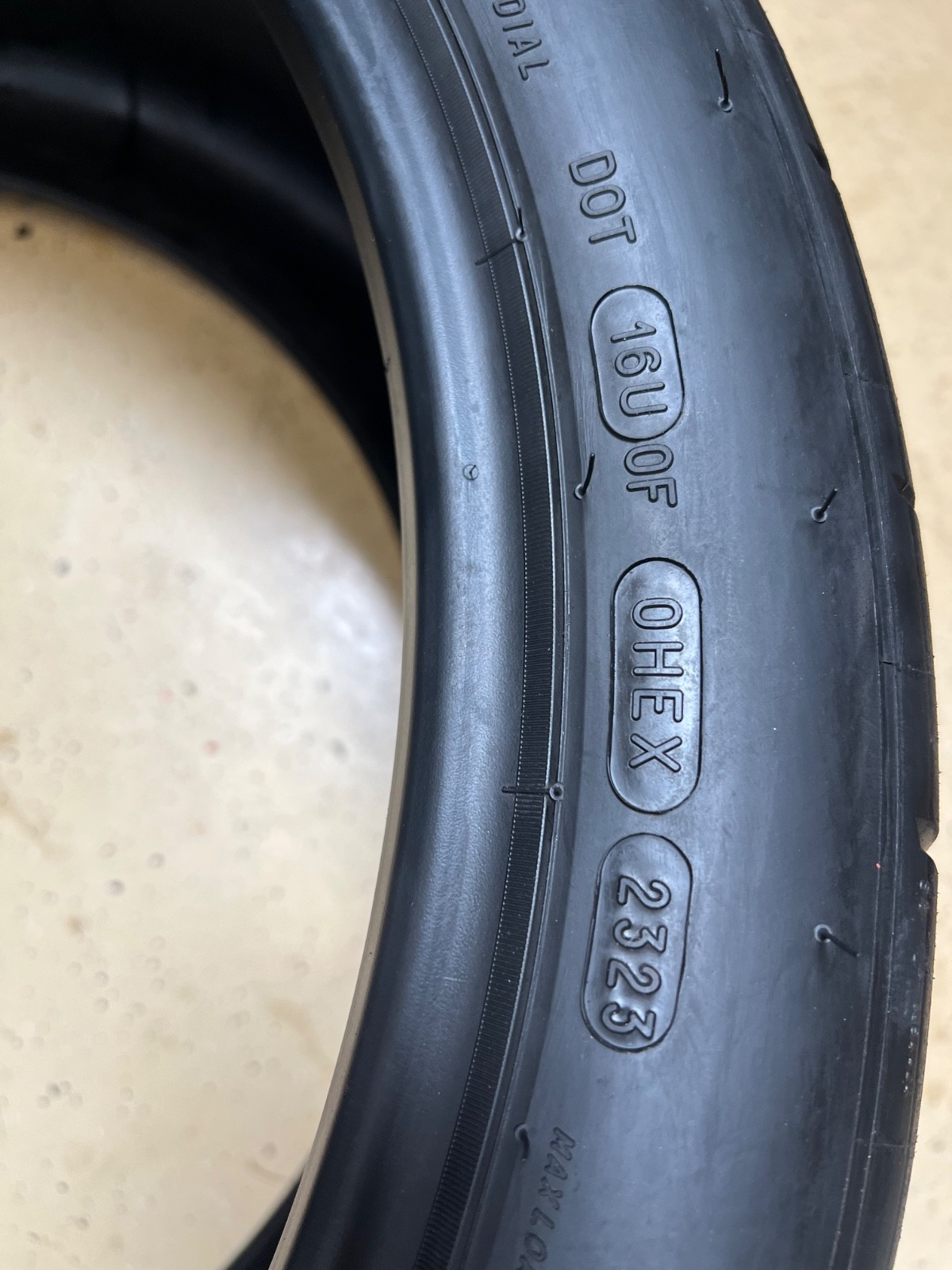 2 – NO REPAIRS 265/35ZR20 XL (99Y) Michelin Pilot Sport Cup 2 R (N0) – 6115