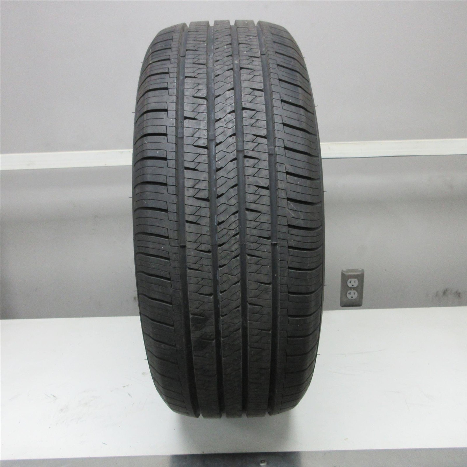 225/55R17 West Lake Foray RP218 101V Used Tire (10/32nd) NO PATCHES! (QTY 1)