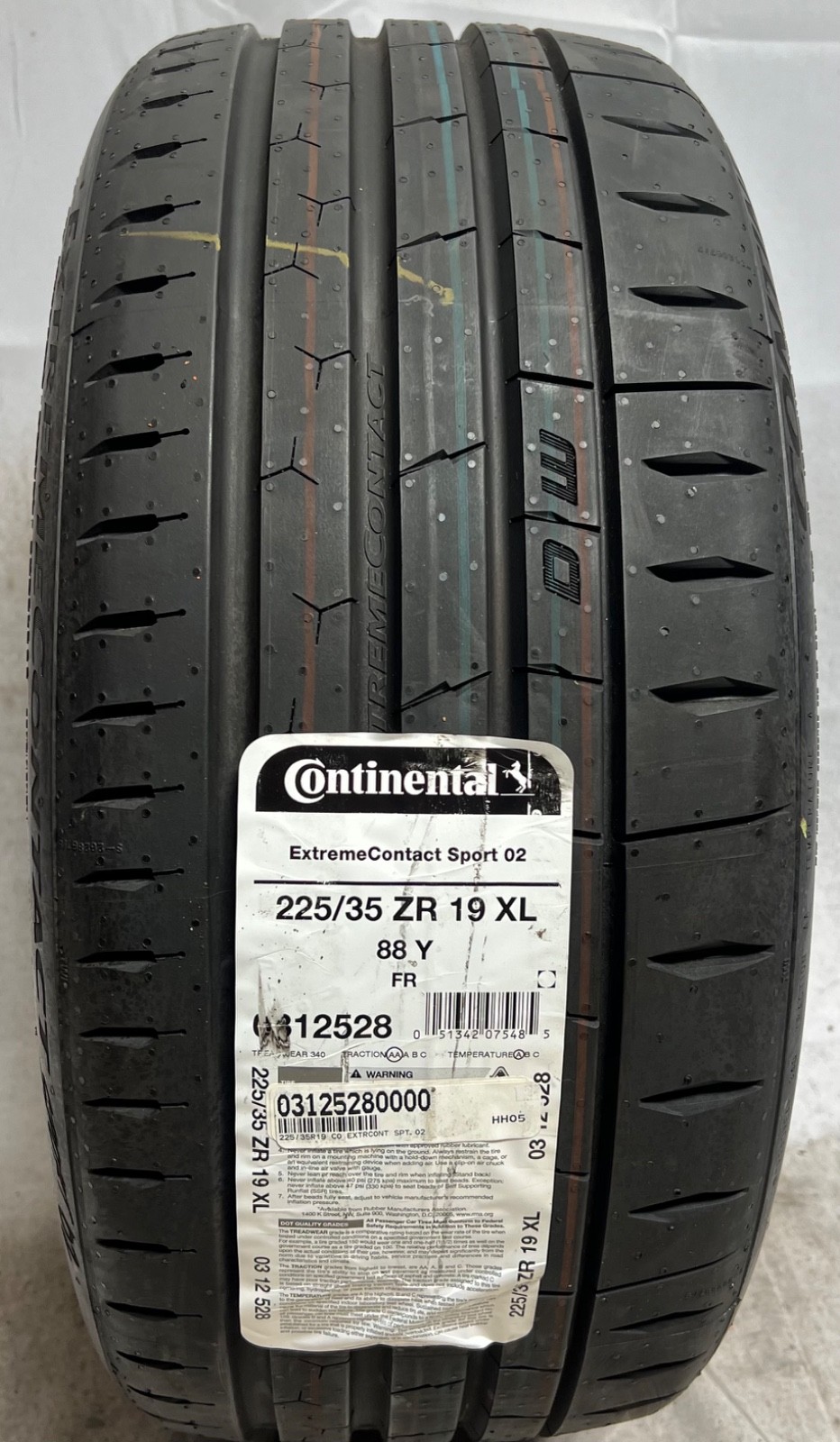 1 – NEW 225/35ZR19 XL (88Y) Continental ExtremeContact Sport 02 – 6031