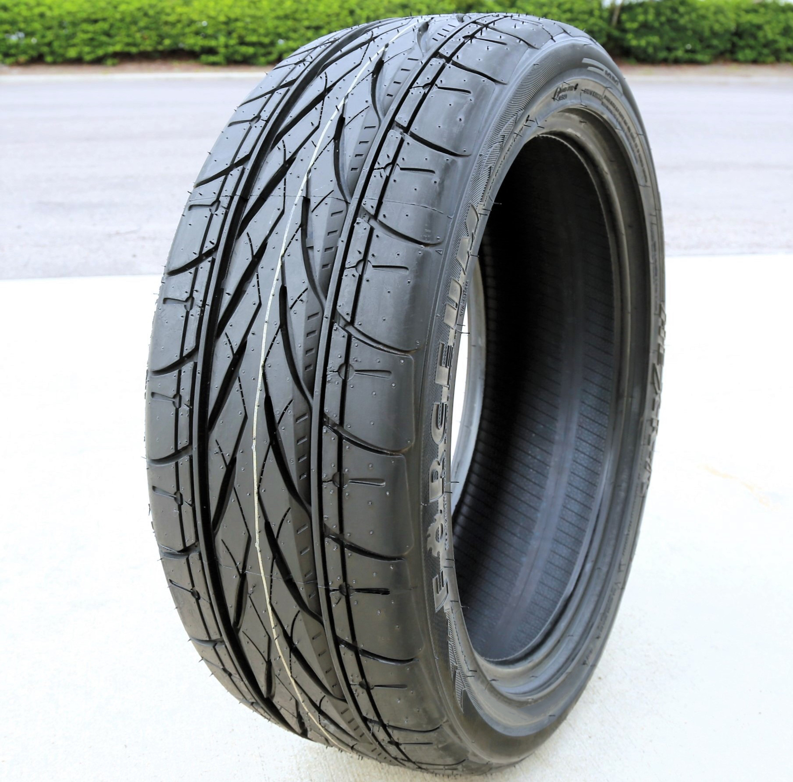 Forceum Hexa-R 235/40R18 ZR 95Y XL A/S High Performance All Season Tire