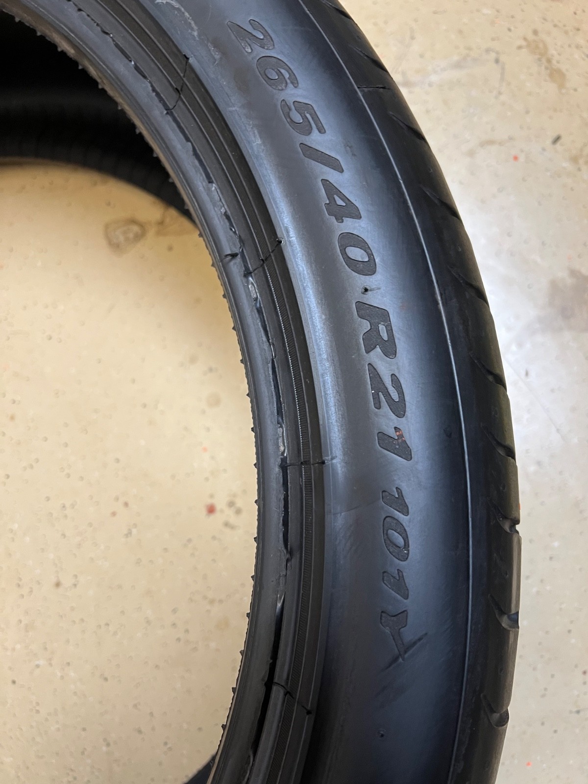 1 – NO REPAIRS 265/40R21 SL (101Y) Pirelli P Zero (N0) Porsche OEM – 12077