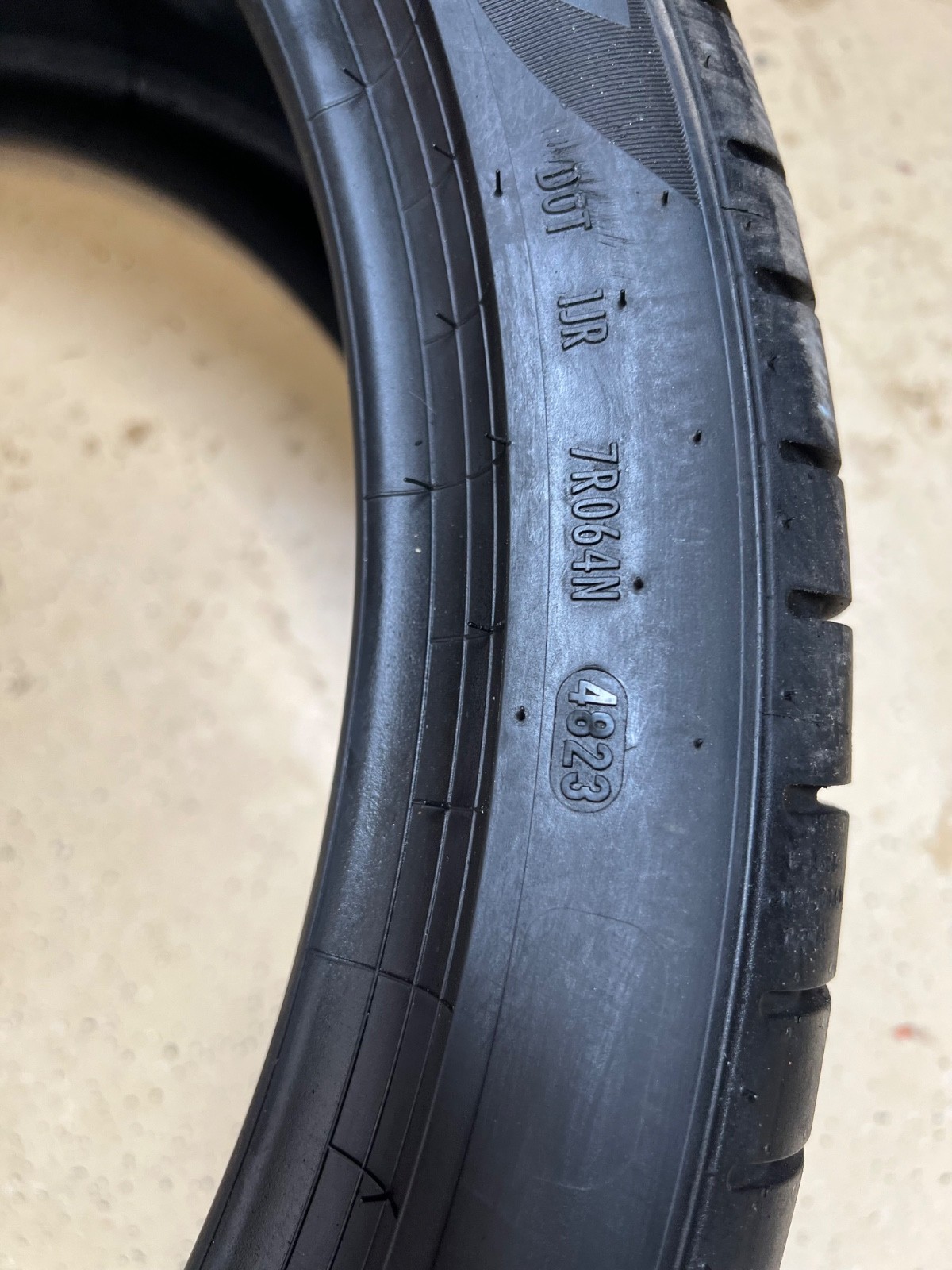 1 – TAKEOFF 315/30R22 XL (107Y) Pirelli P Zero PZ4 (* 1) BMW OEM – 3115