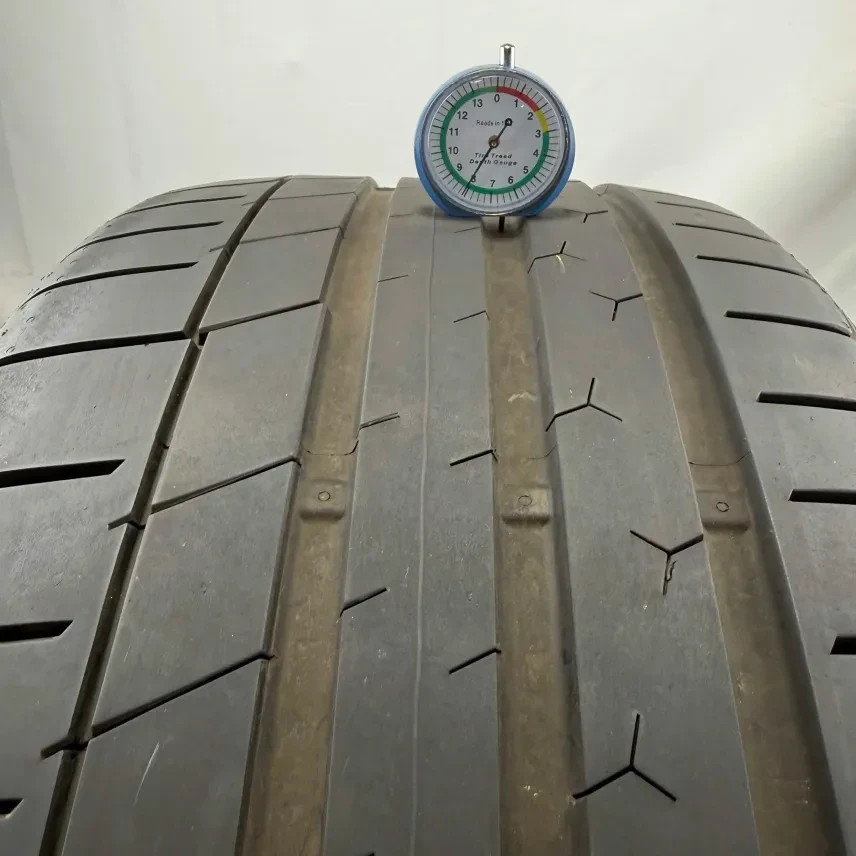Used 265/35ZR18 Continental ExtremeContact Sport 02 97Y 8/32 (DOT 19)