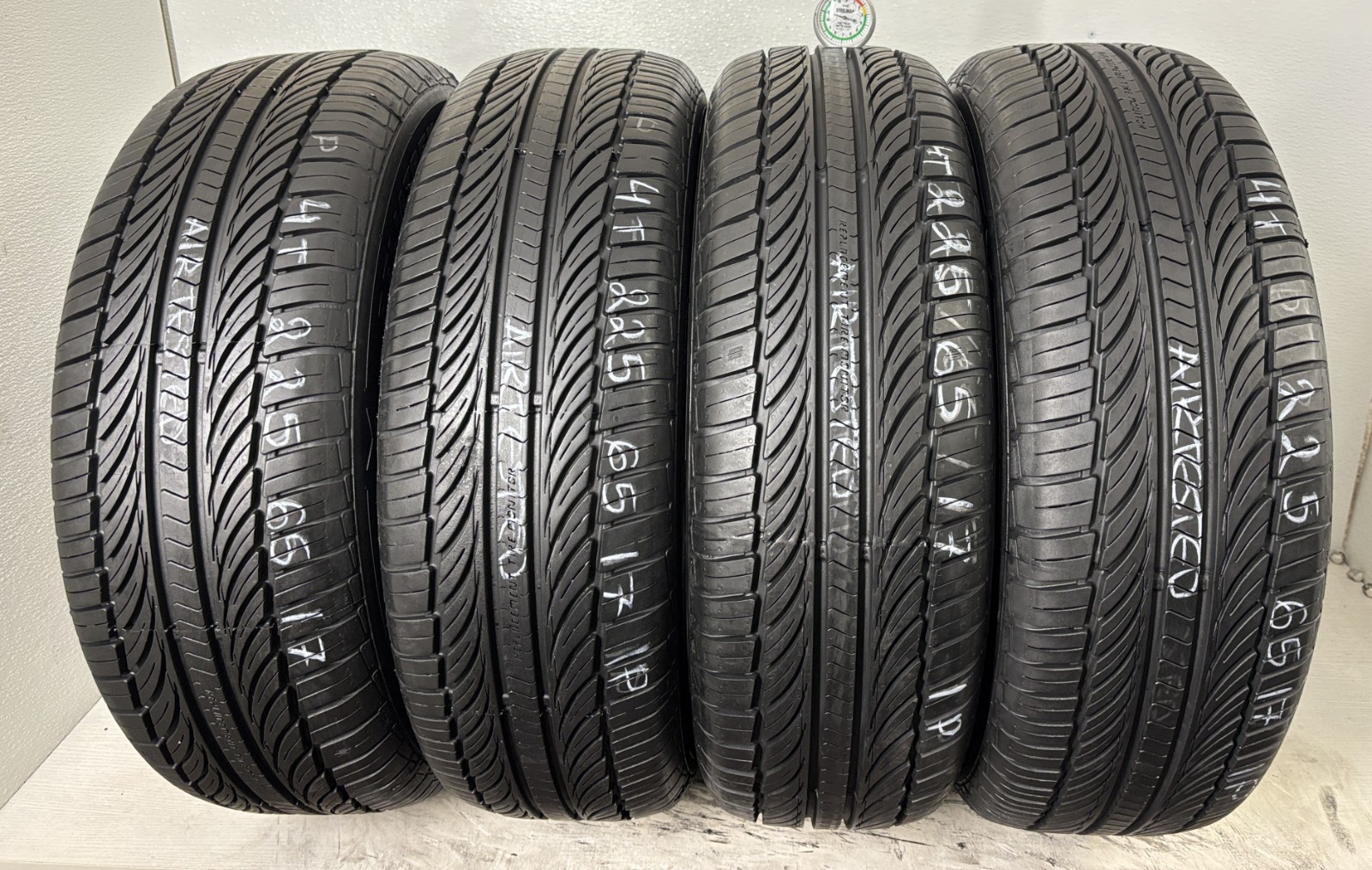NO SHIPPING ONLY LOCAL PICK UP Set 4 Tires 225 65 17 General Reliatrek