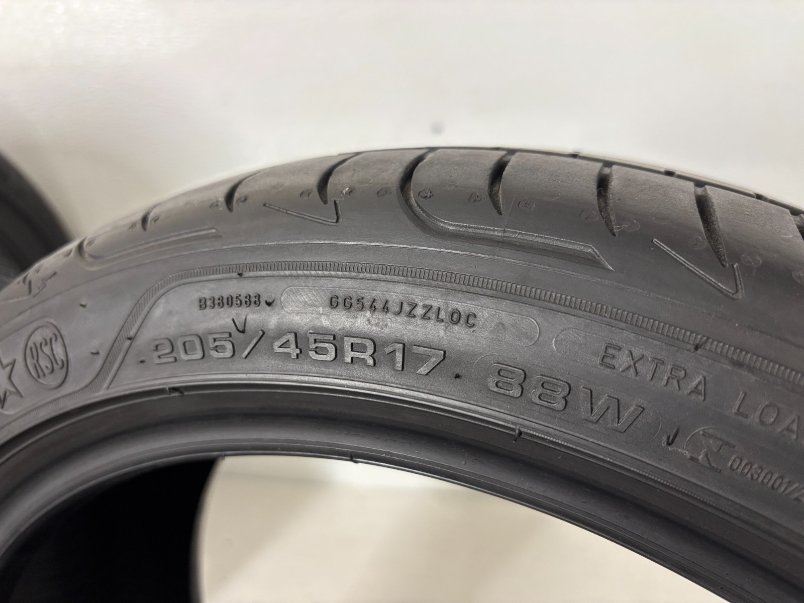 2 Tires 205 45 17 Goodyear Eagle F1 Asymmetric 3 Run Flat (7.00/32 = 77% Tread)