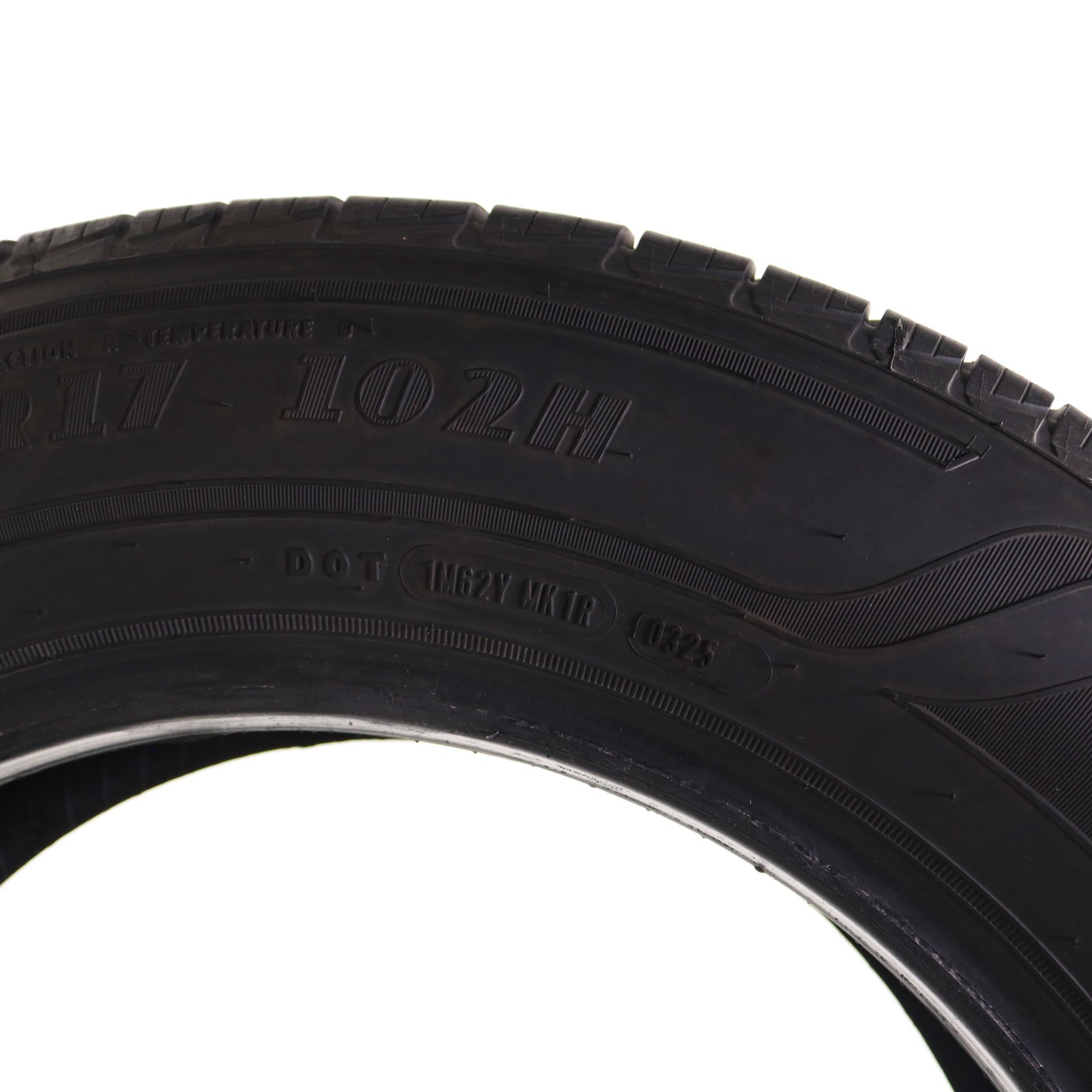 Used 225/65R17 Goodyear Assurance Outlast – 102H – 9.5/32