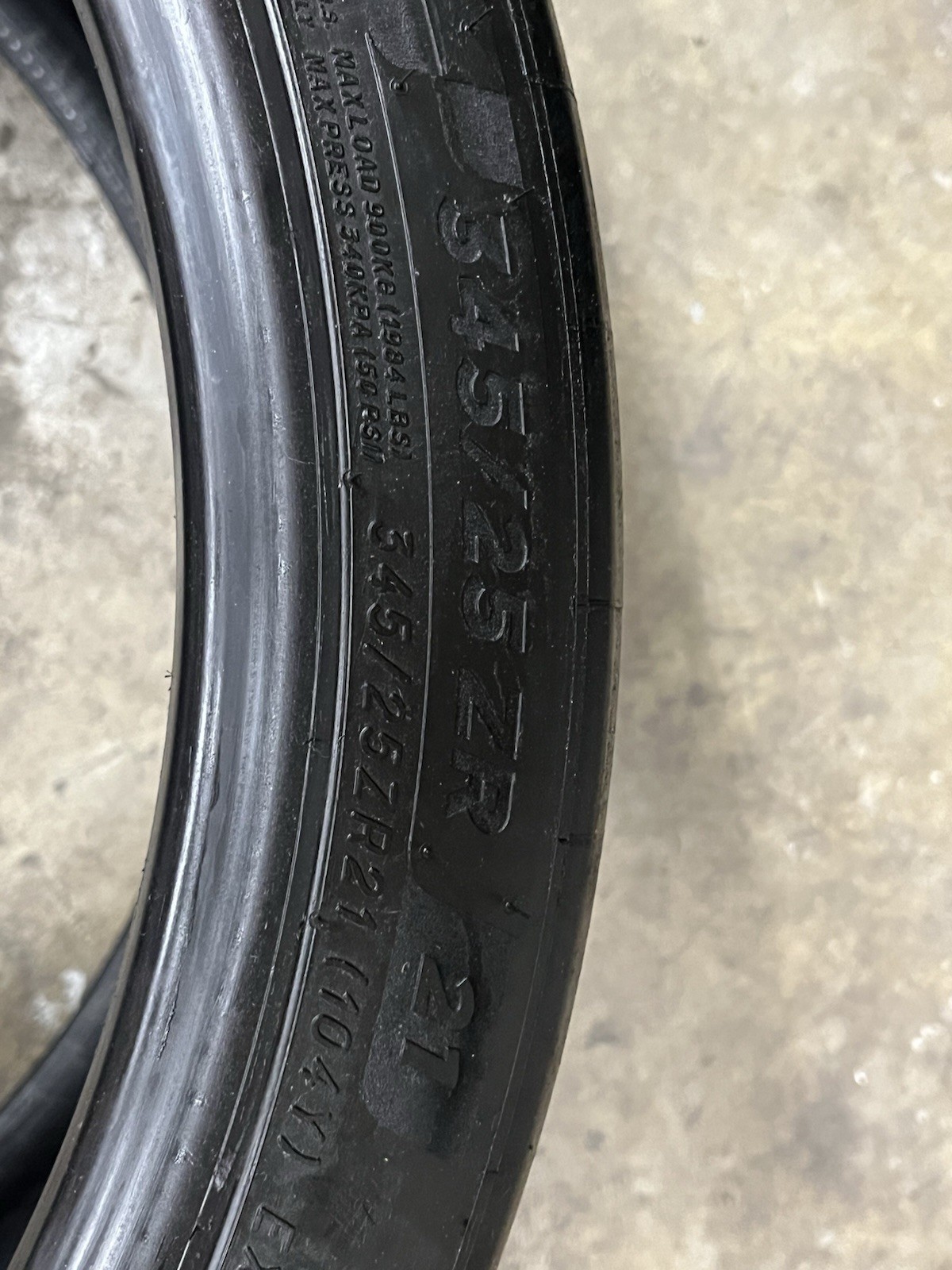AS-IS Michelin cup 2 tires 275/30ZR20 & 345/25ZR21