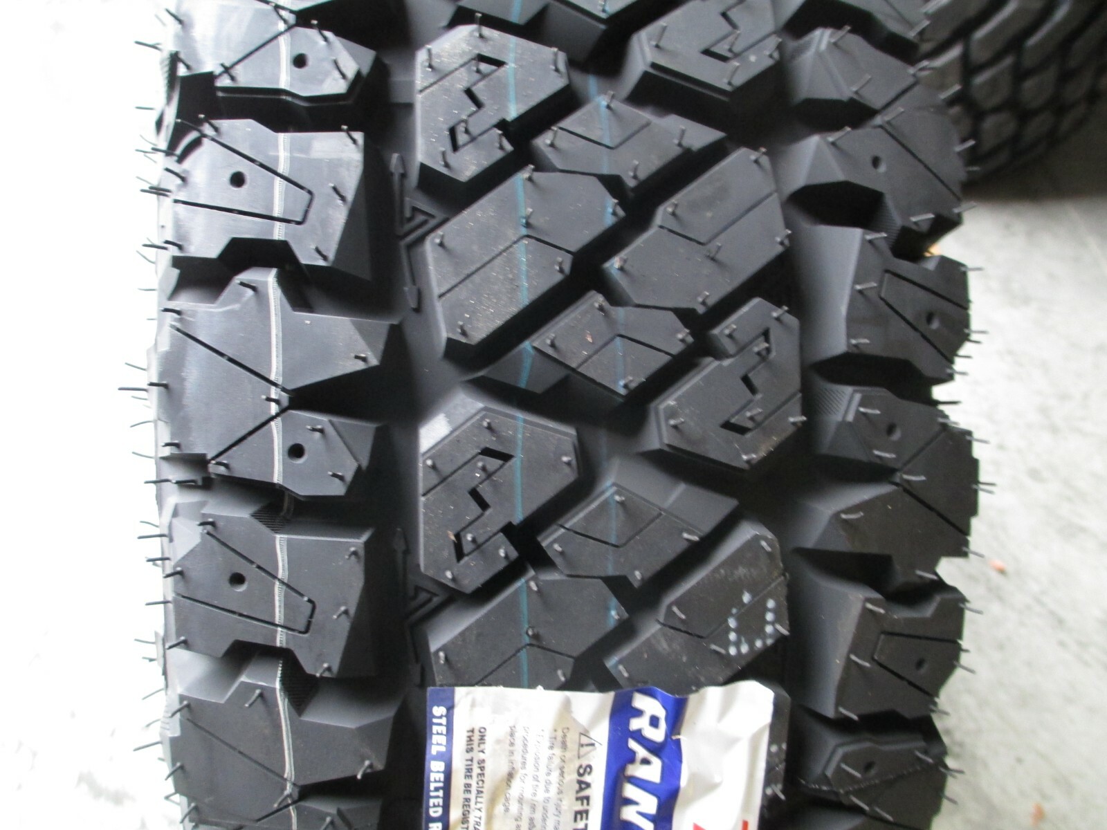 4 New 275/55R20 Thunderer Ranger A/T R Tires 2755520 55 20 55R R20 All Terrain