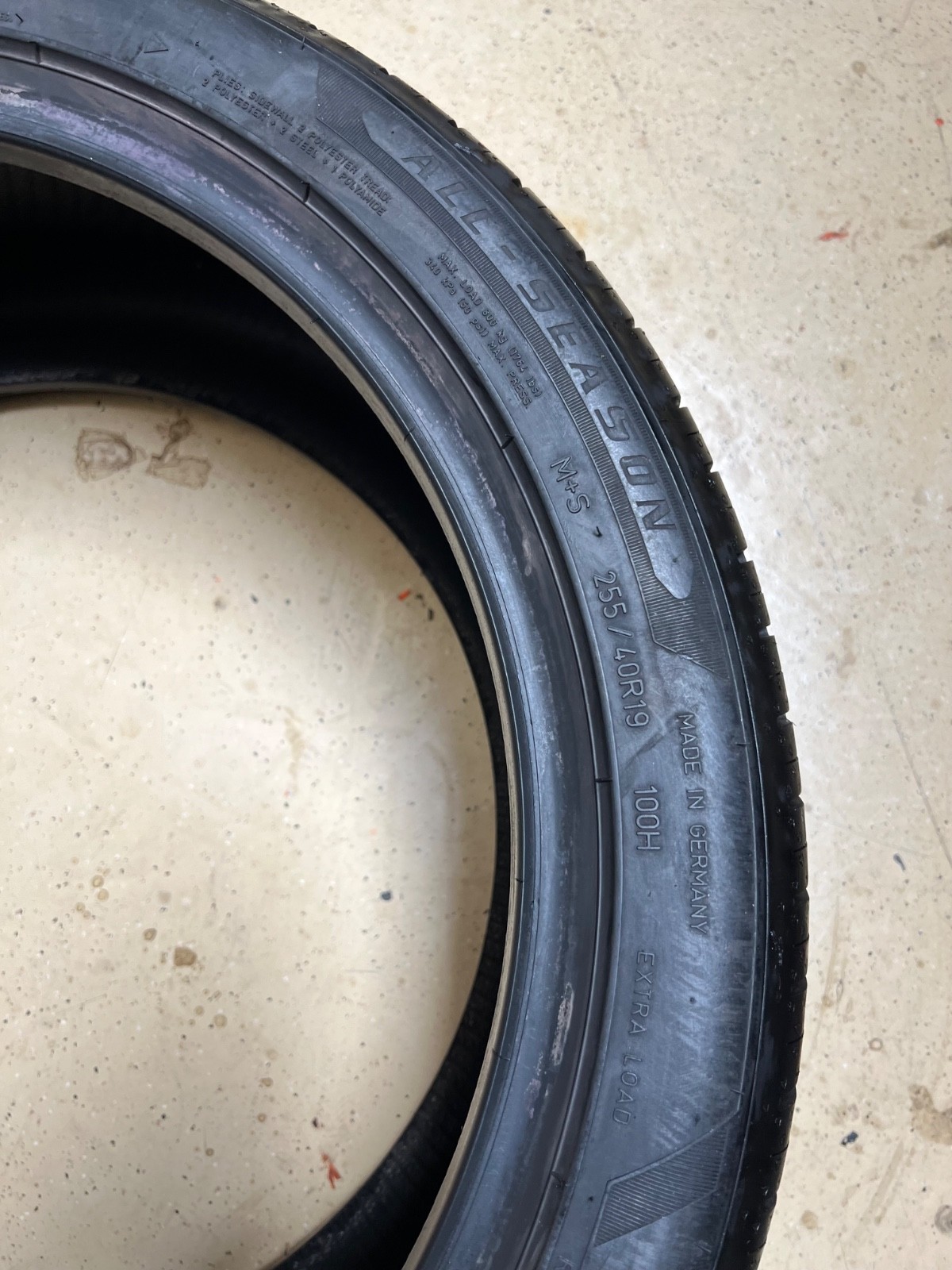 1 – TAKEOFF 255/40R19 XL (100H) Goodyear Eagle Sport (*) BMW OEM – 5032