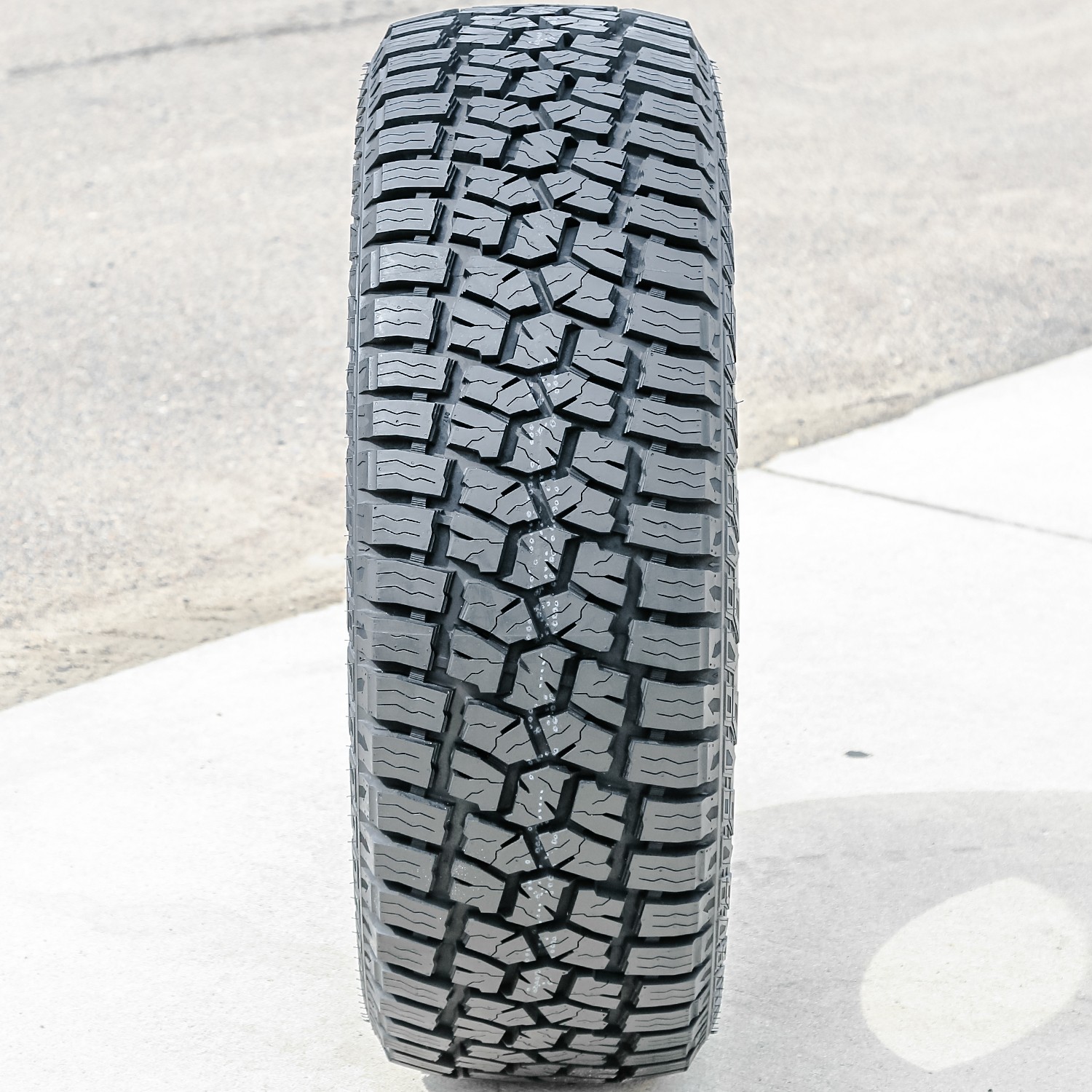 4 Dcenti DC88 AT 305/55R20 121/118Q E 10 Ply A/T Tires 40k Mi Warranty 500AA