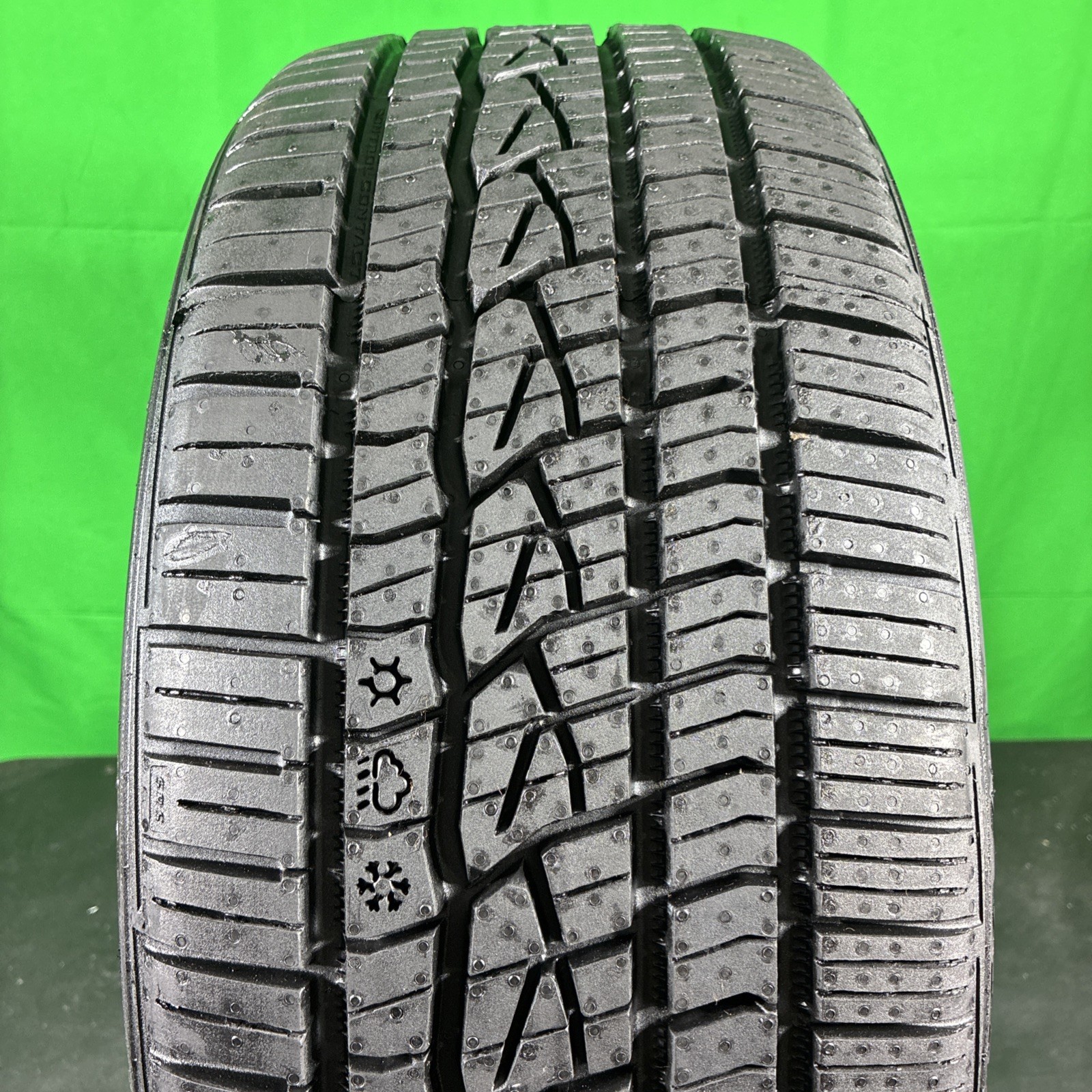 Single,Used-225/40R18 Continental Control Contact 92Y 9/32 DOT 5025