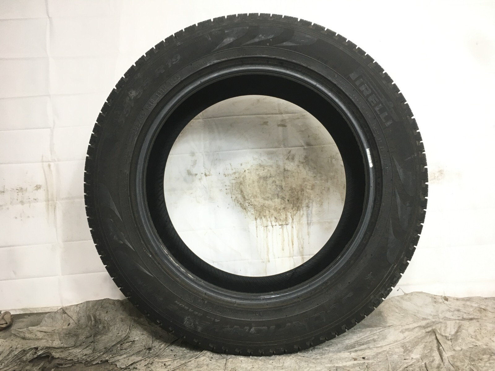 [1] Pirelli Scorpion Verde A/S Run Flat P255/55R19 255 55 19 Tire 6.5-8.0/32