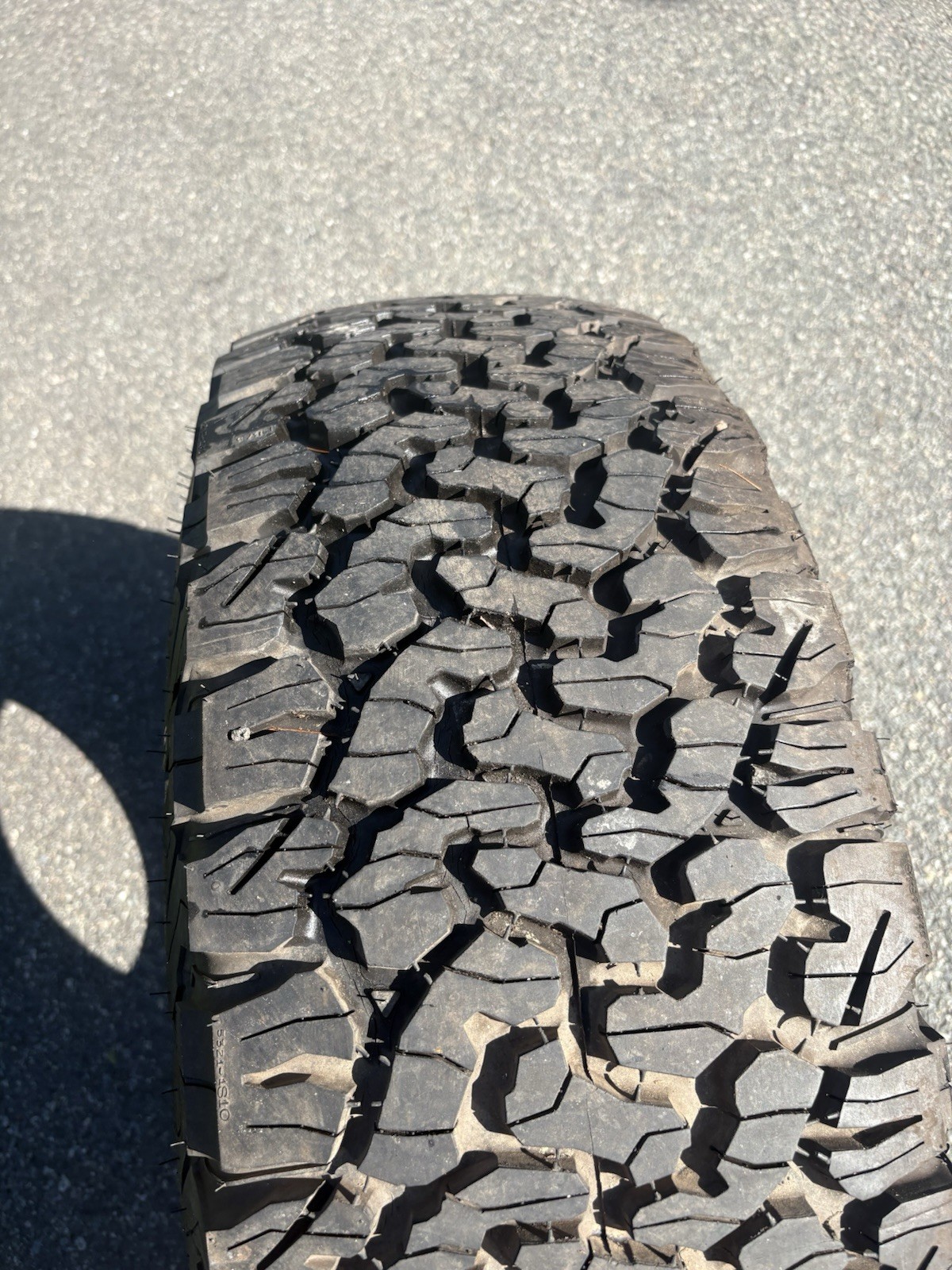 35×12.50R15LT BFG All-Terrain T/A White Letter Tire Very good used