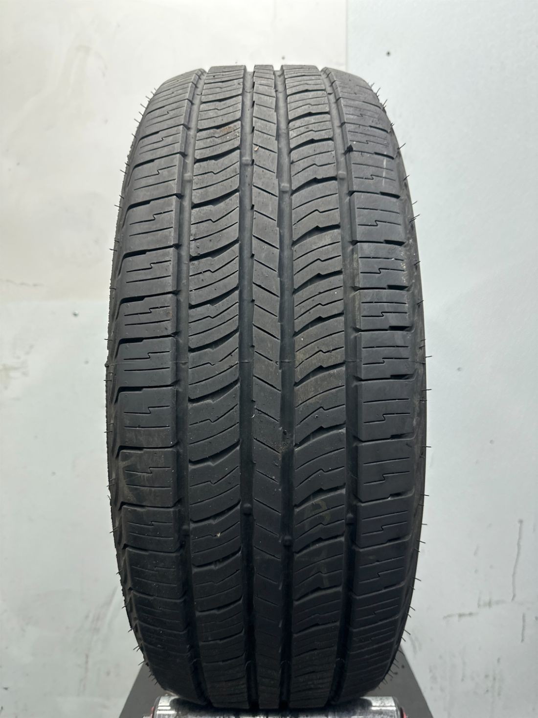 1 Used P275/60R20 SureDrive HIGHWAY 115 H – 10/32