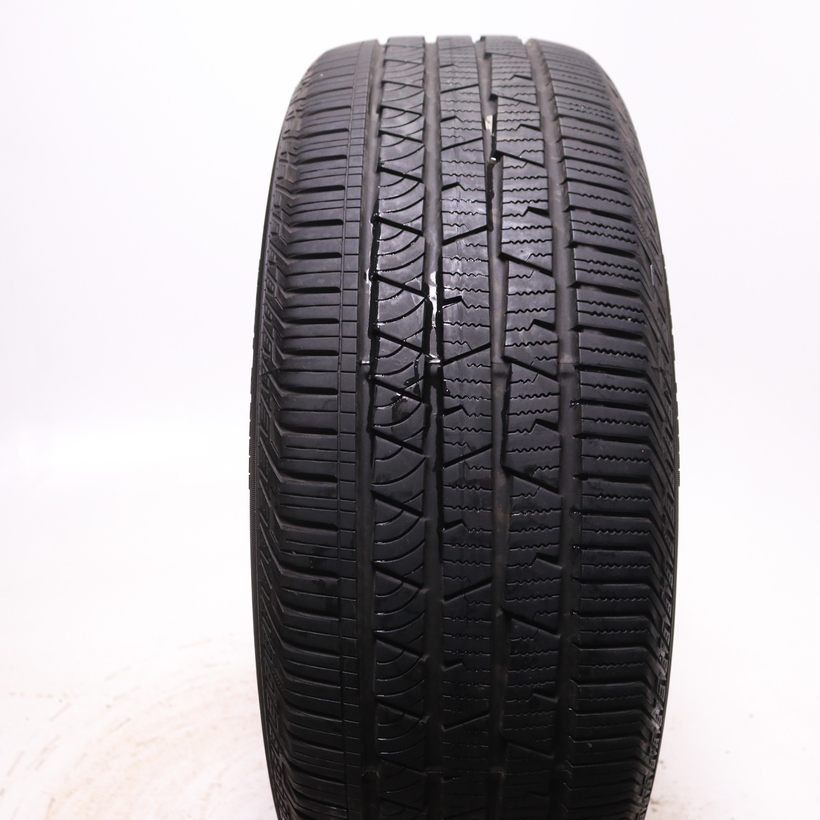 Set of 4 Used 235/55R19 Continental CrossContact LX Sport AO – 101H – 8.5-9/32